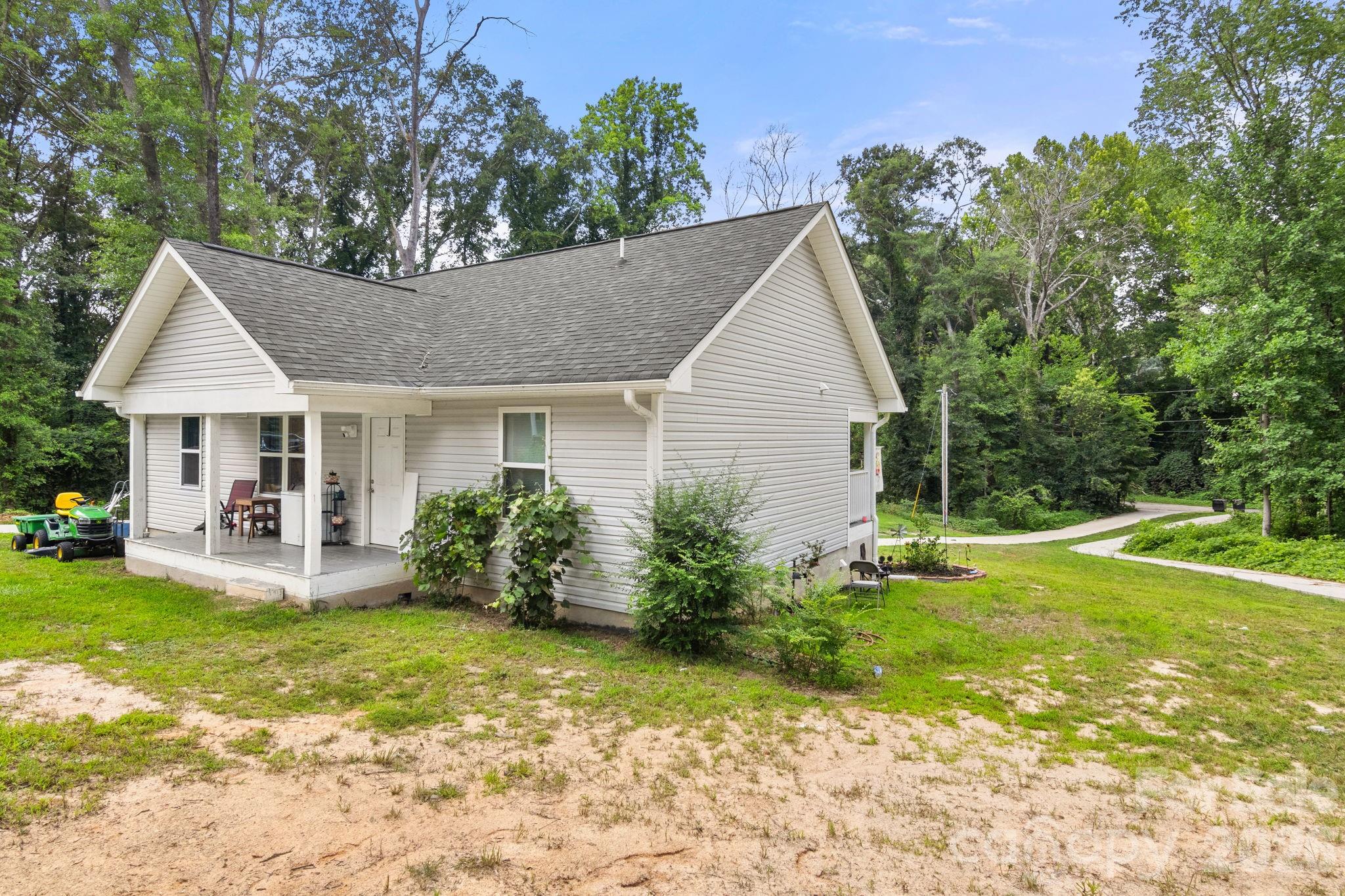641 Johns Lane — Gastonia
