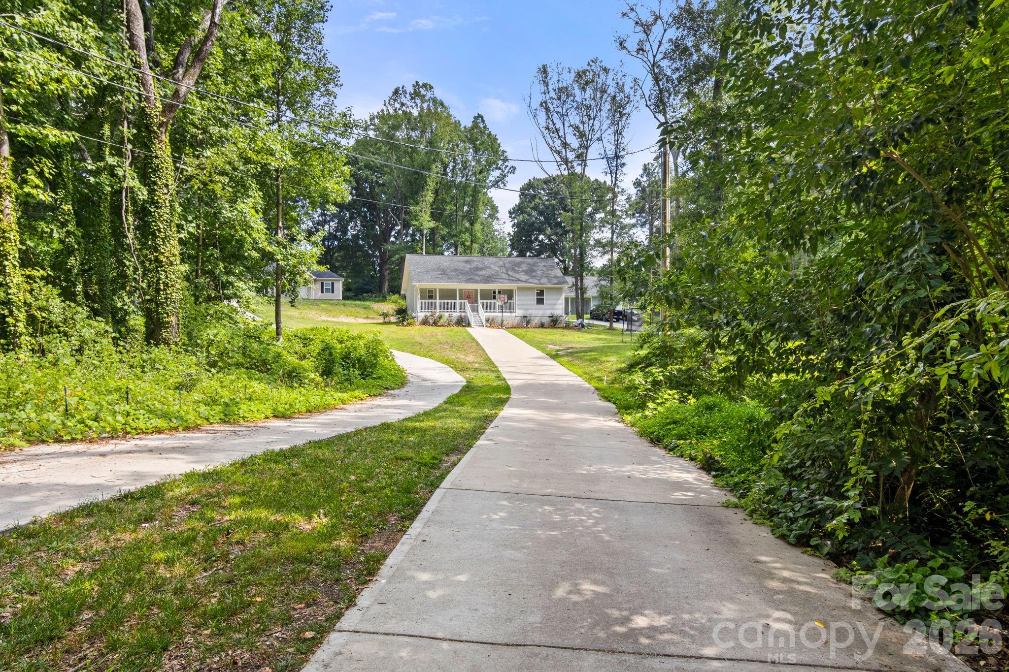 641 Johns Lane — Gastonia