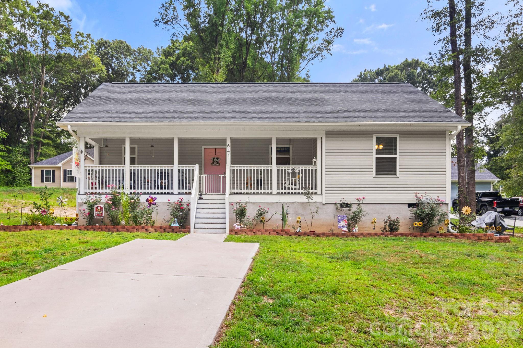 641 Johns Lane — Gastonia