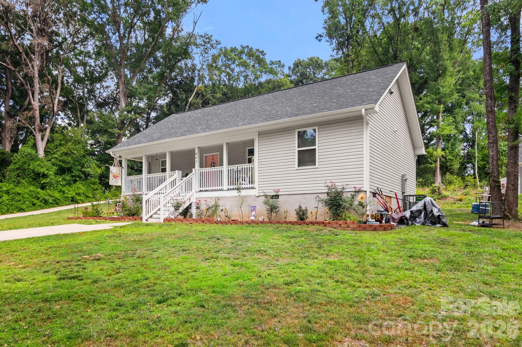 641 Johns Lane — Gastonia