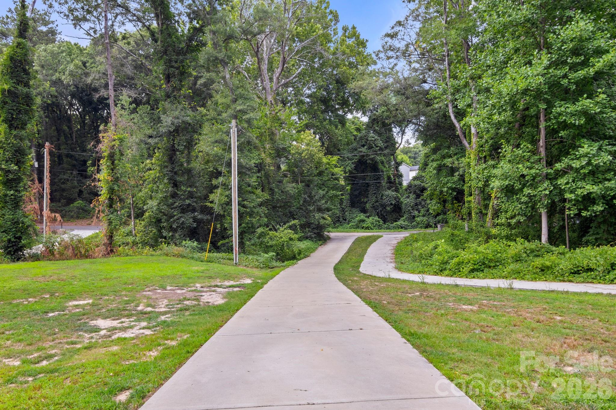 641 Johns Lane — Gastonia