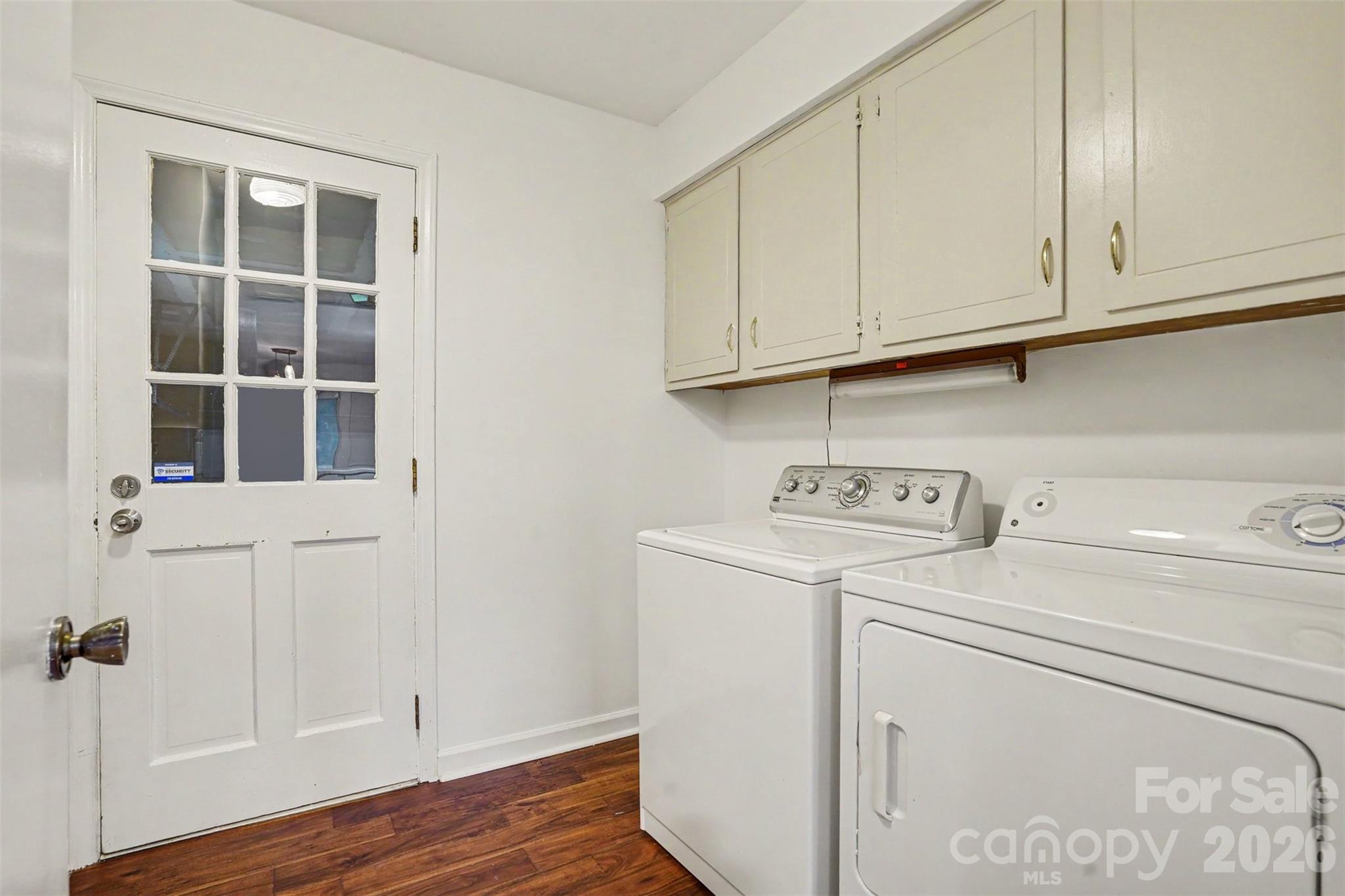8225 Strawberry Lane — Charlotte
