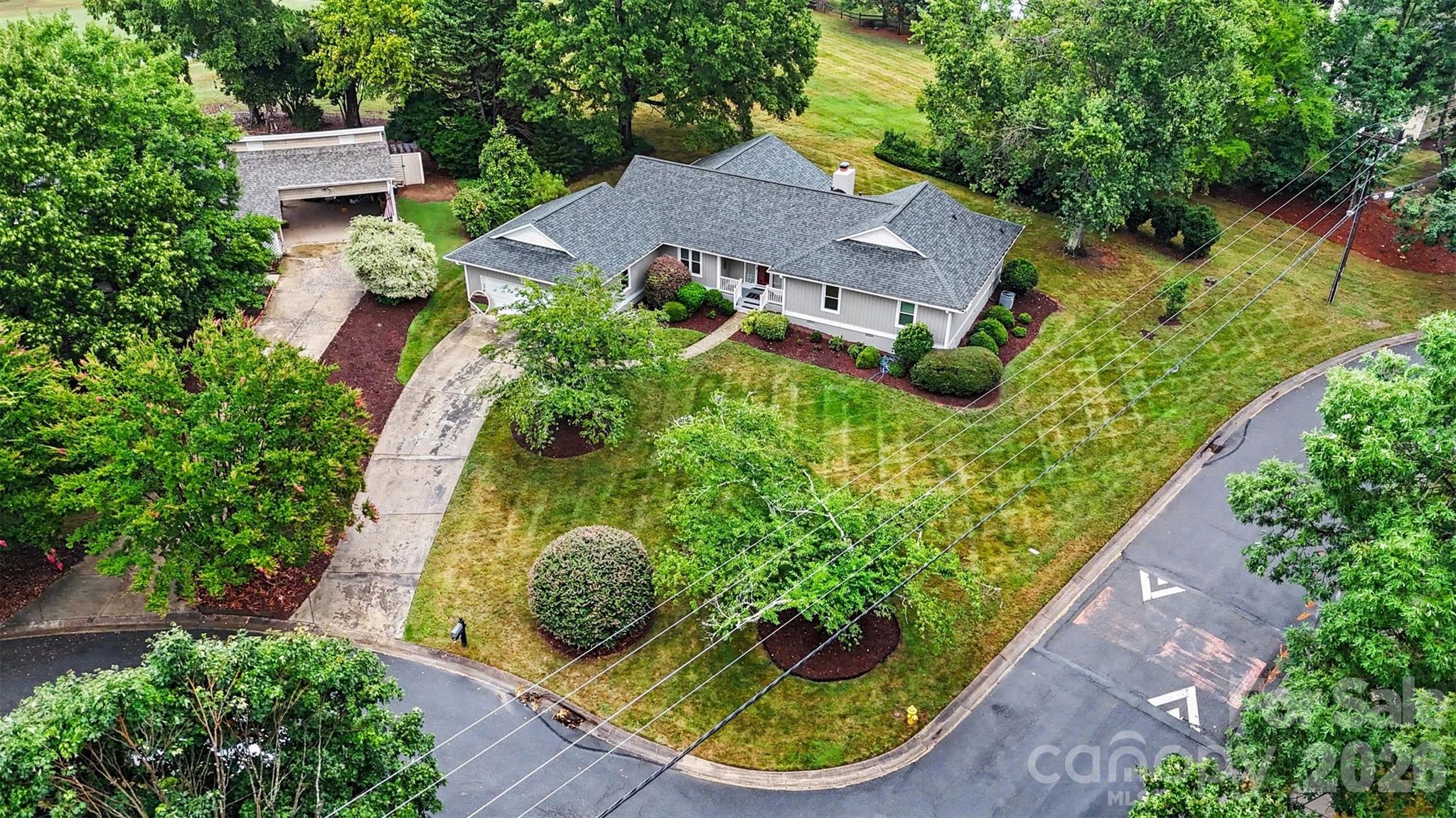 8225 Strawberry Lane — Charlotte