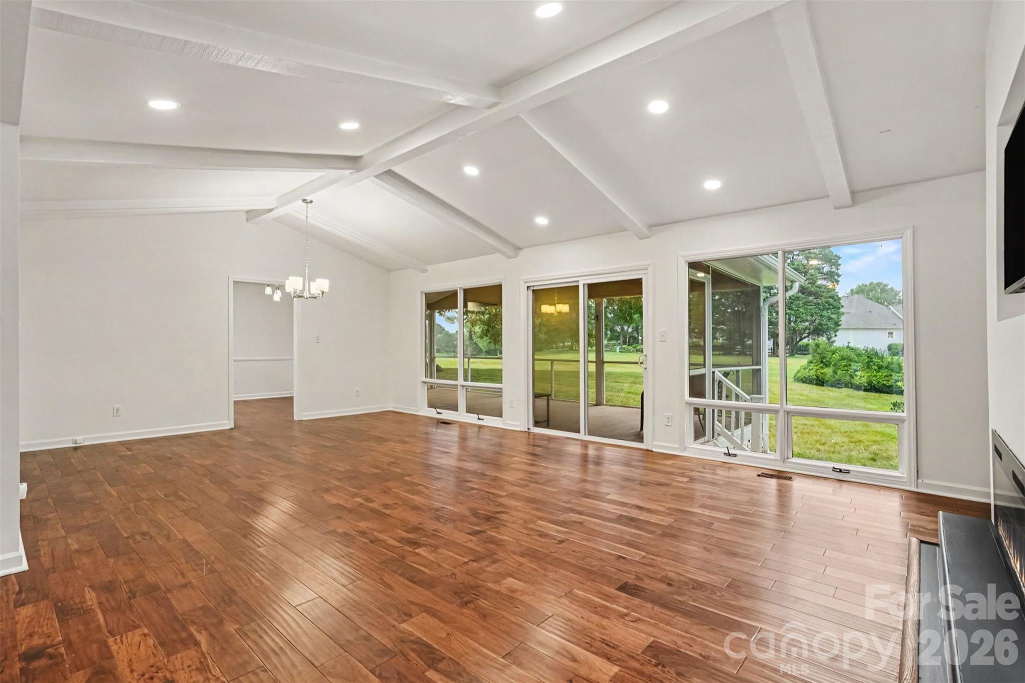 8225 Strawberry Lane — Charlotte