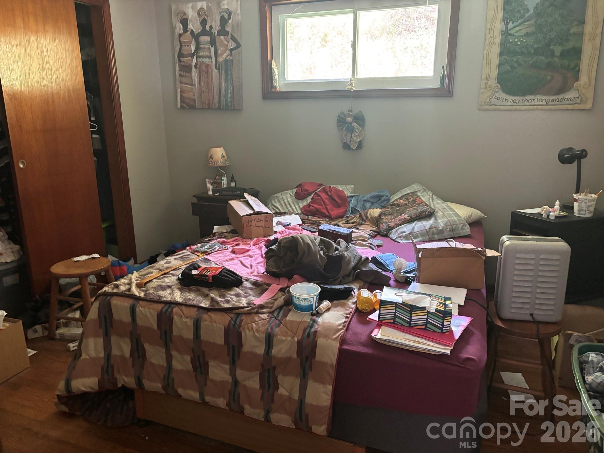 637 Toe Cane Road — Bakersville