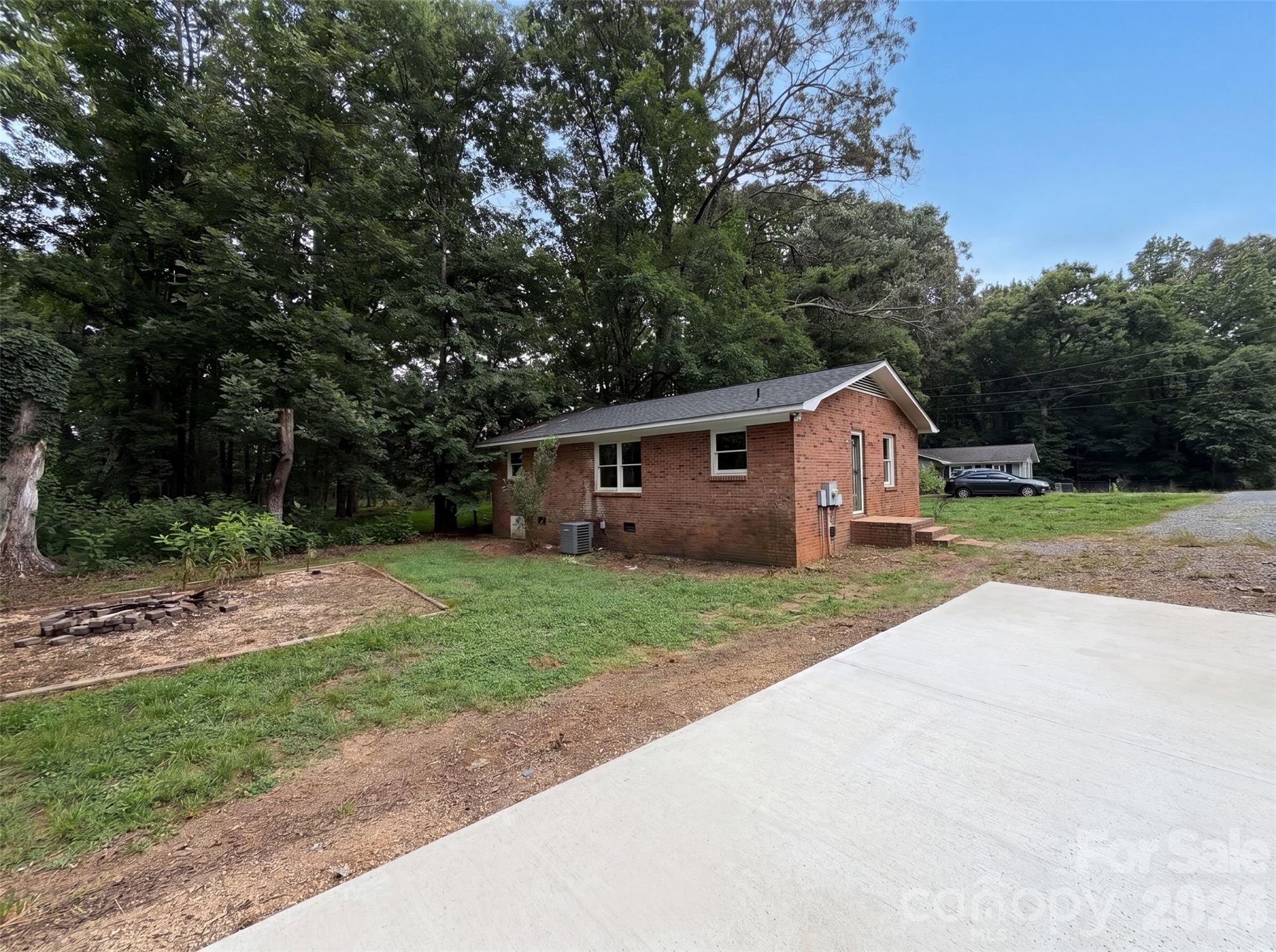 3806 Vanderburg Drive S — Concord