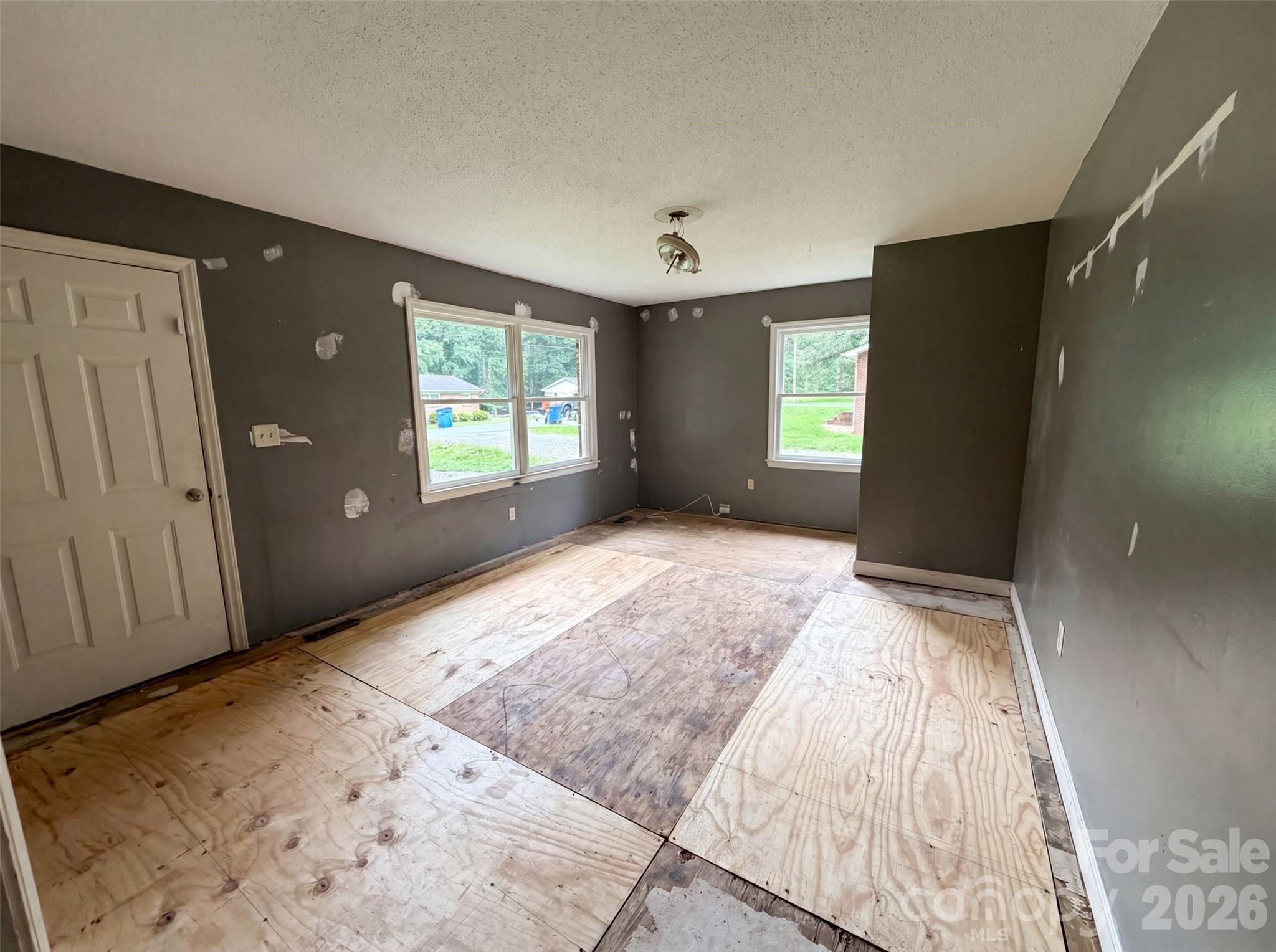 3806 Vanderburg Drive S — Concord