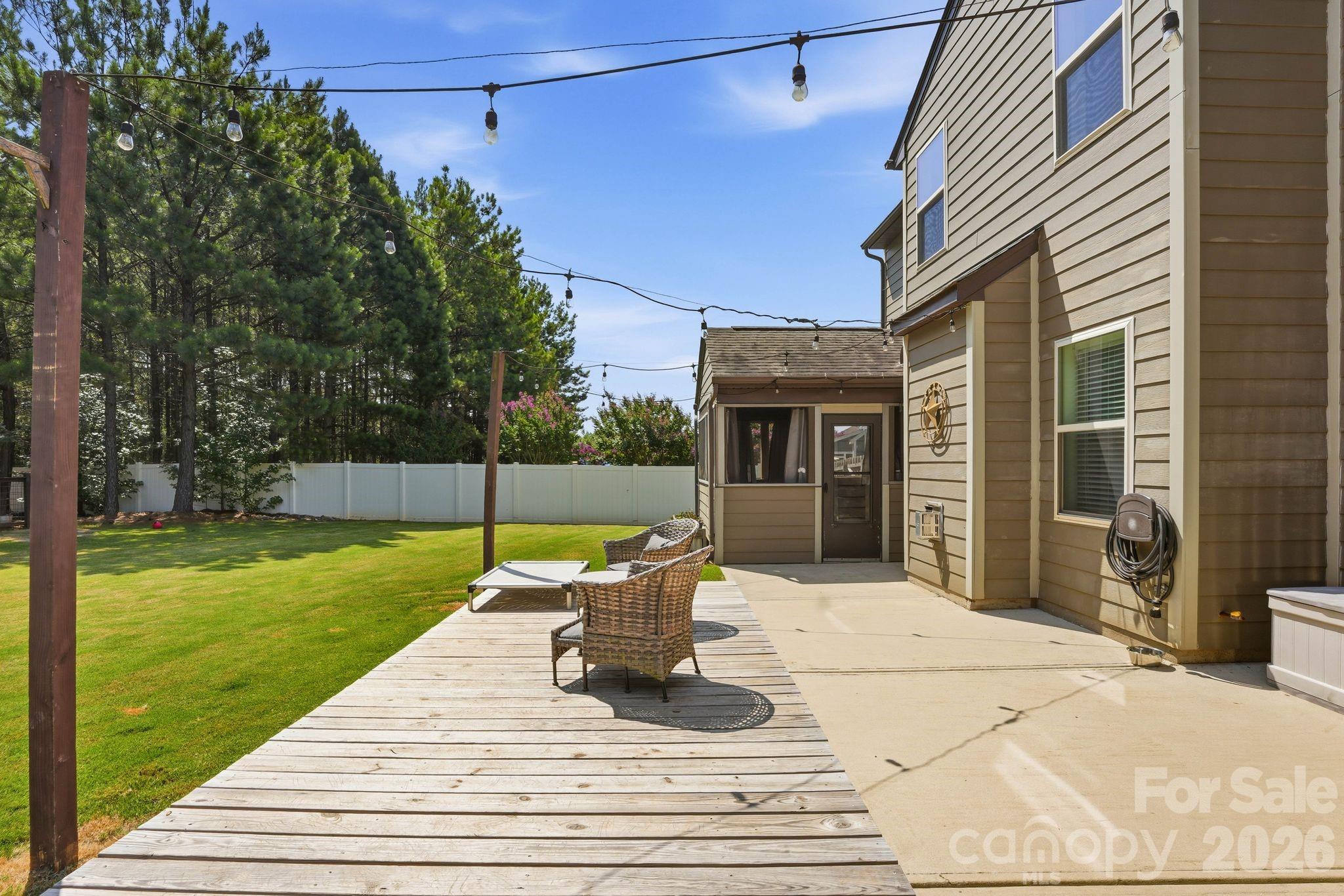 5917 Mcclintock Drive — Denver