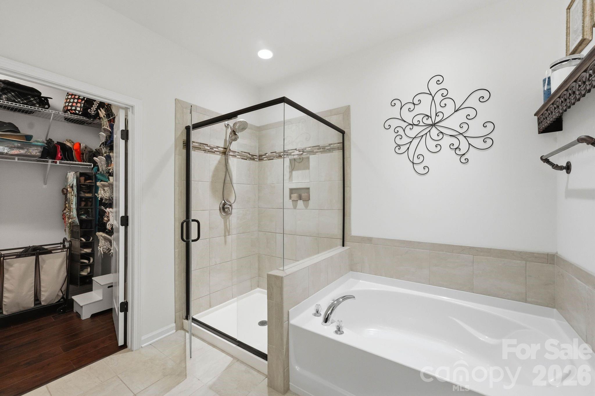 5917 Mcclintock Drive — Denver