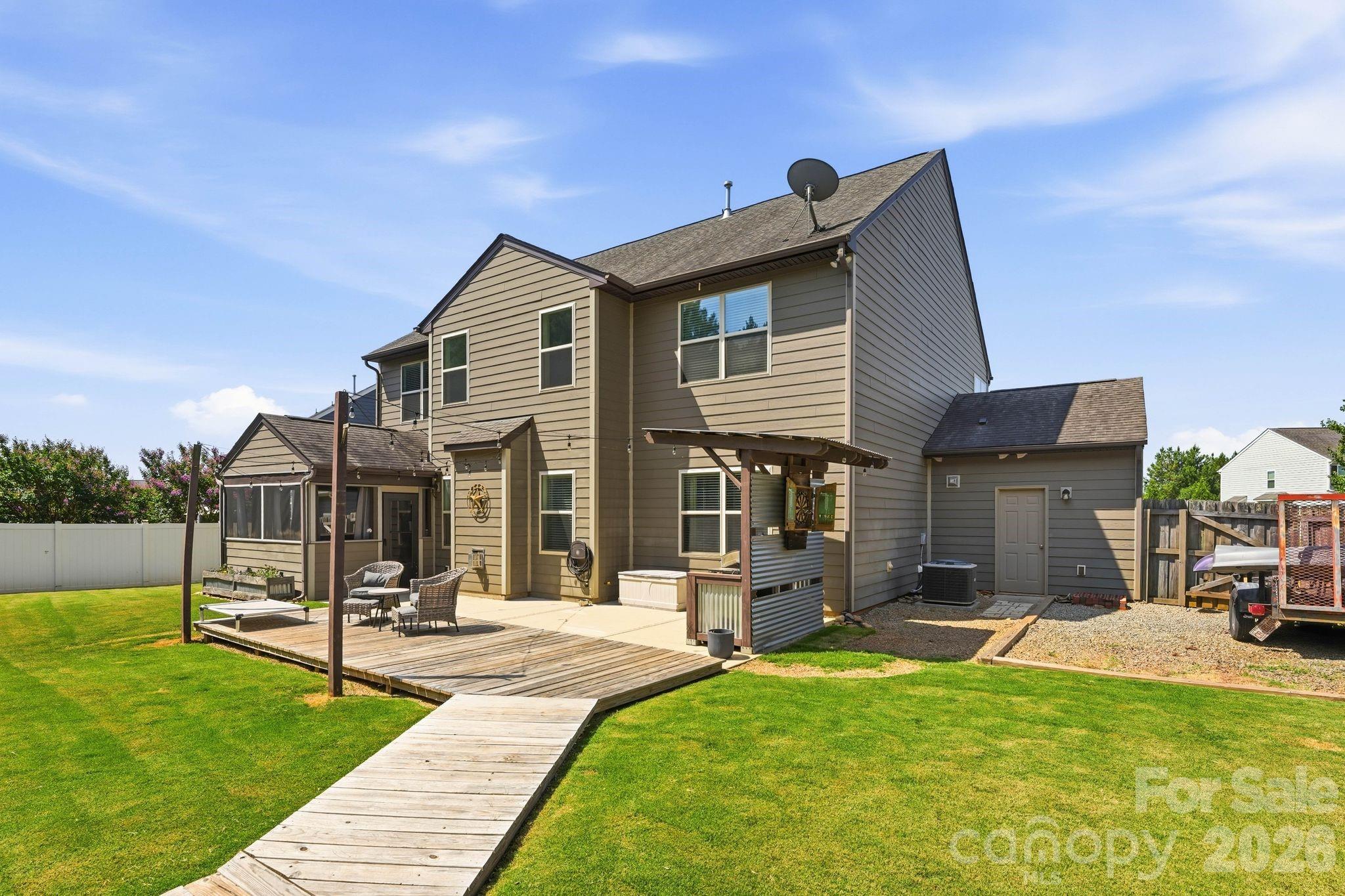 5917 Mcclintock Drive — Denver