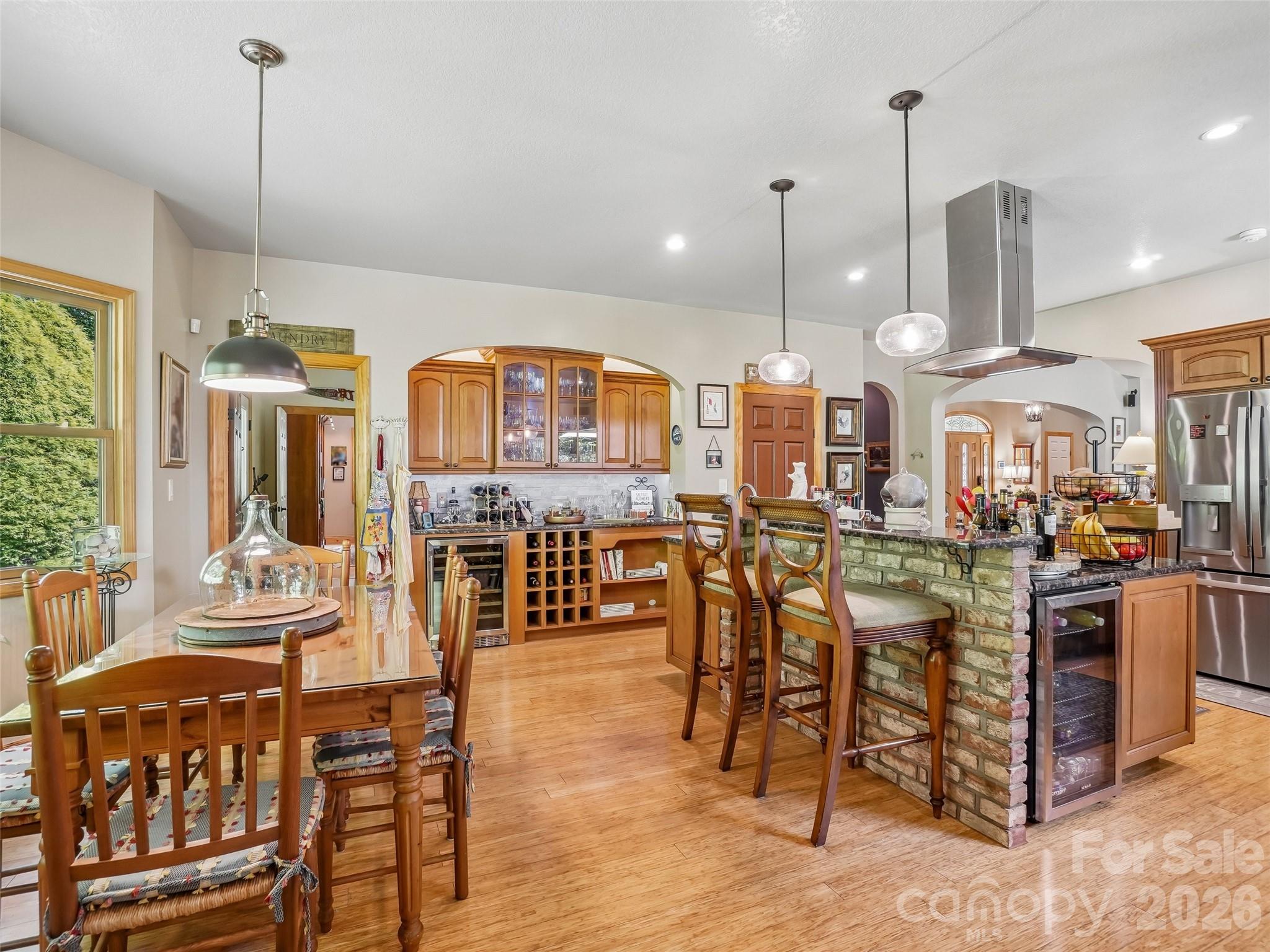 300 Pinnacle Peak Lane — Flat Rock