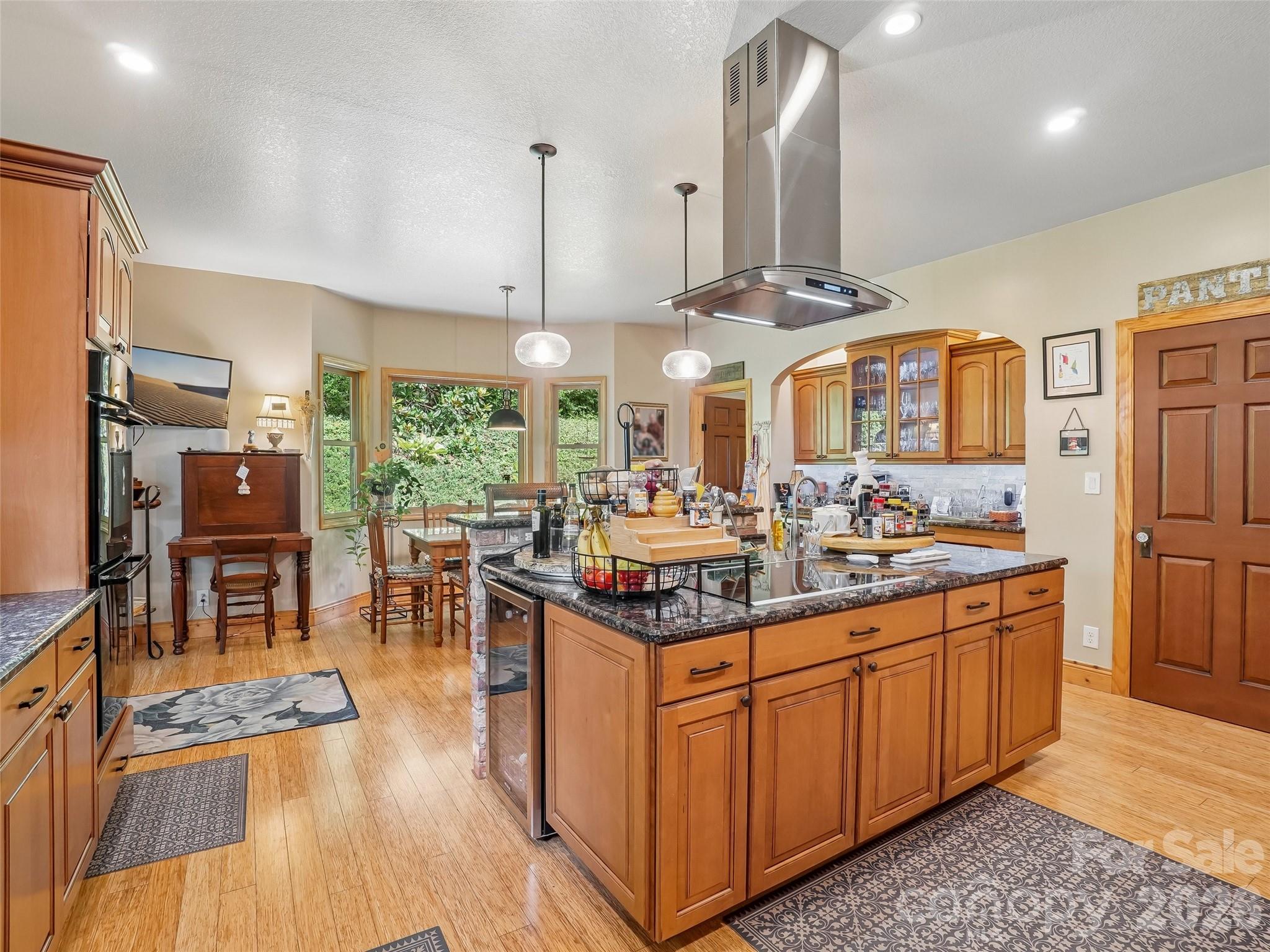 300 Pinnacle Peak Lane — Flat Rock