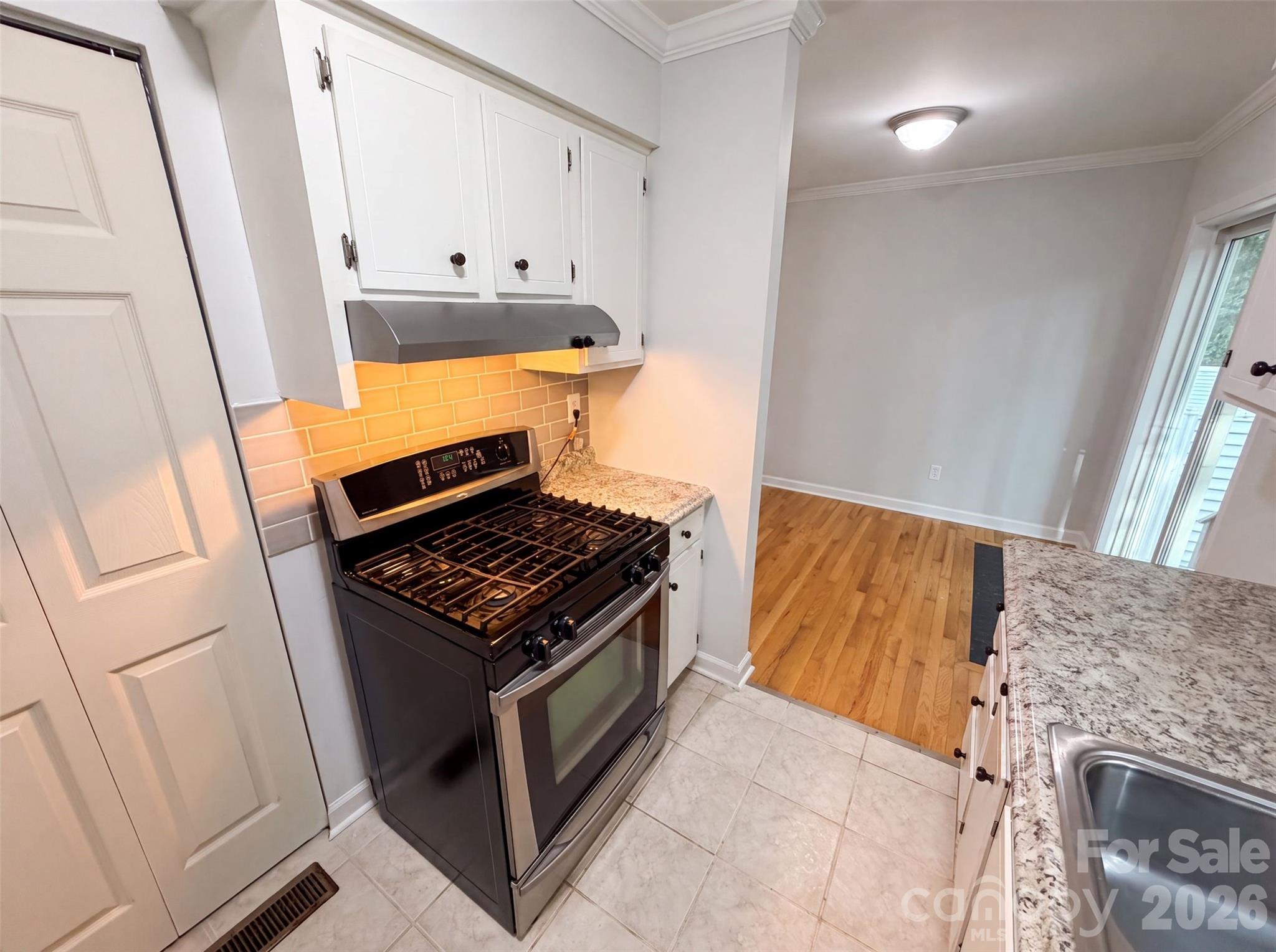 2427 Brook Canyon Drive — Charlotte