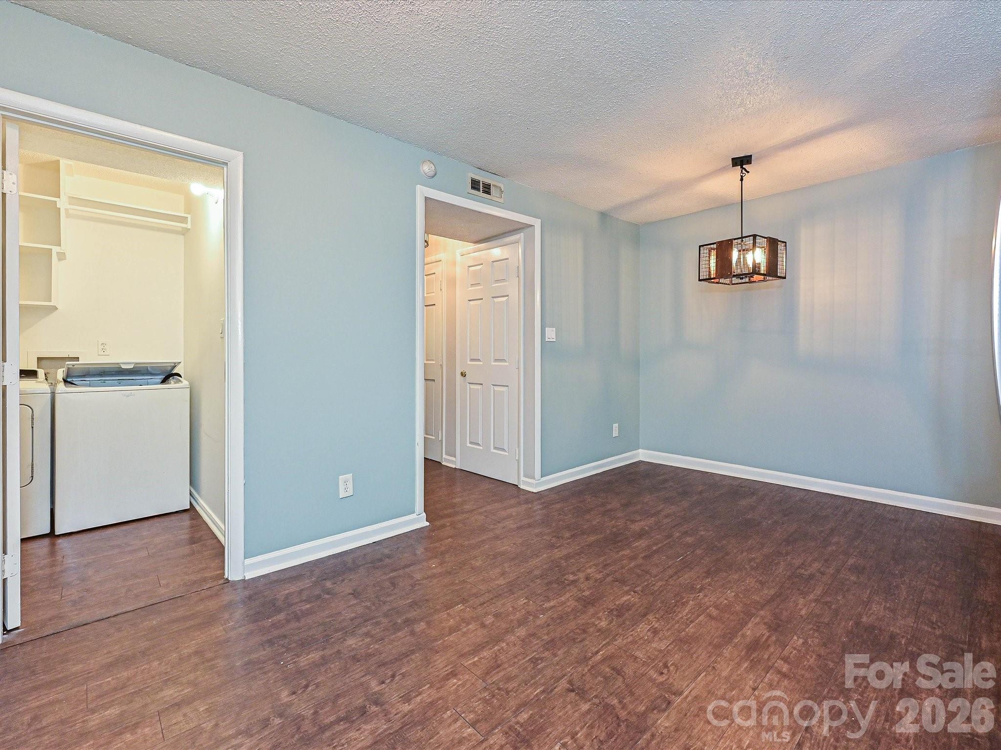 9111 Sharonbrook Drive — Charlotte
