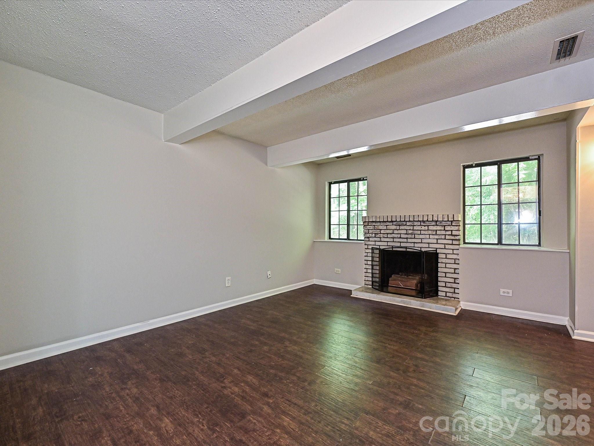 9111 Sharonbrook Drive — Charlotte