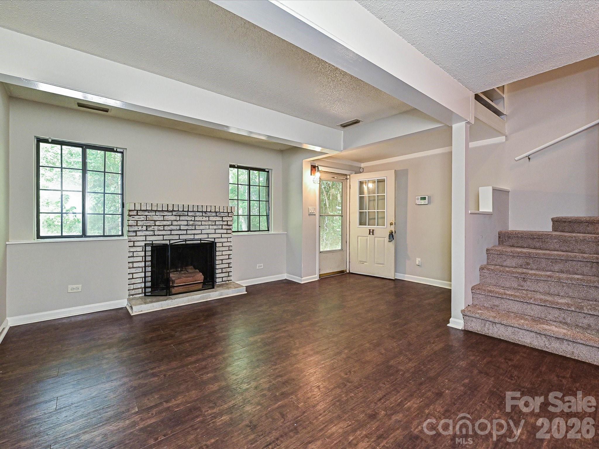 9111 Sharonbrook Drive — Charlotte