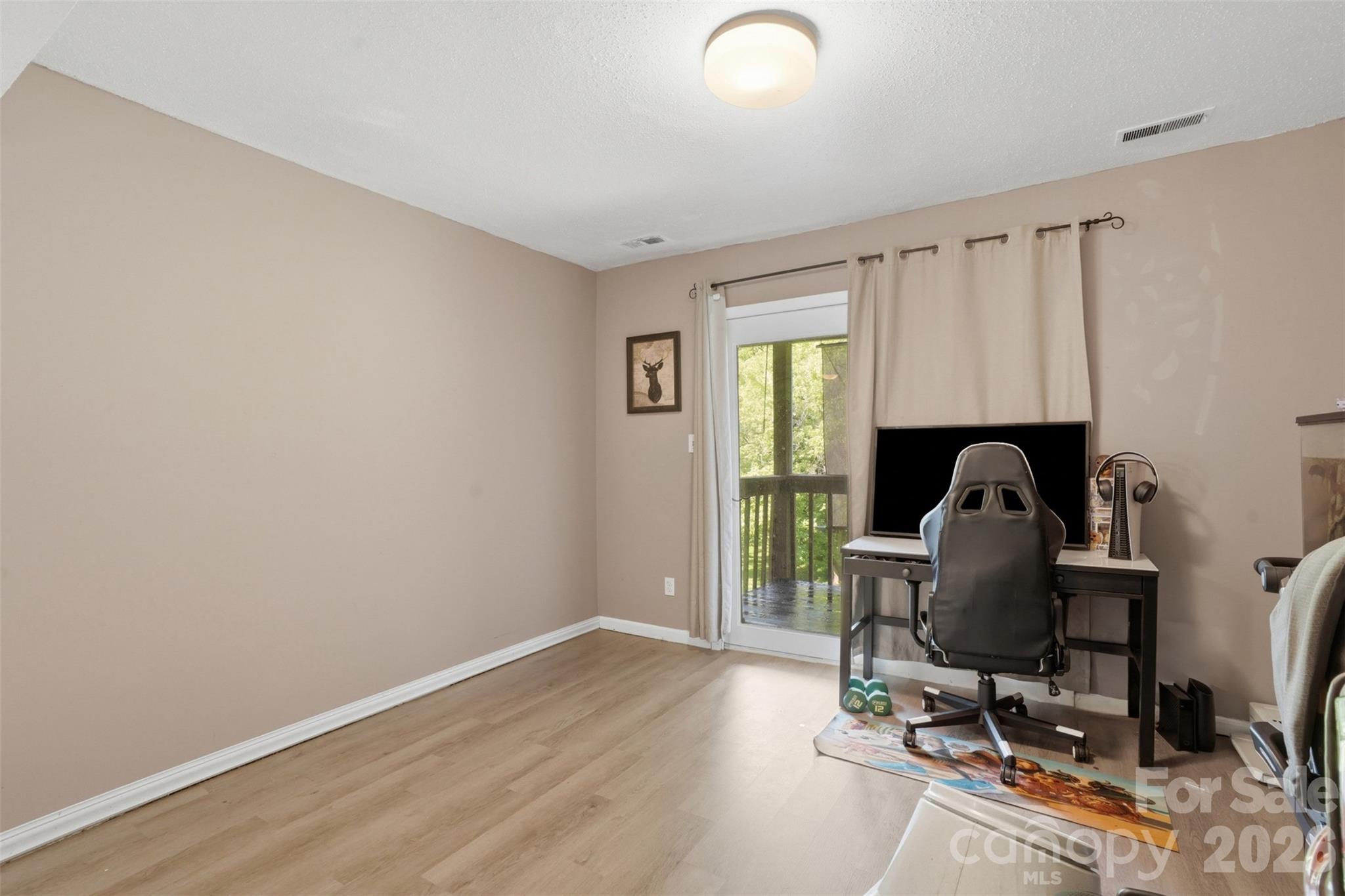 8338 Cricket Lake Drive — Charlotte