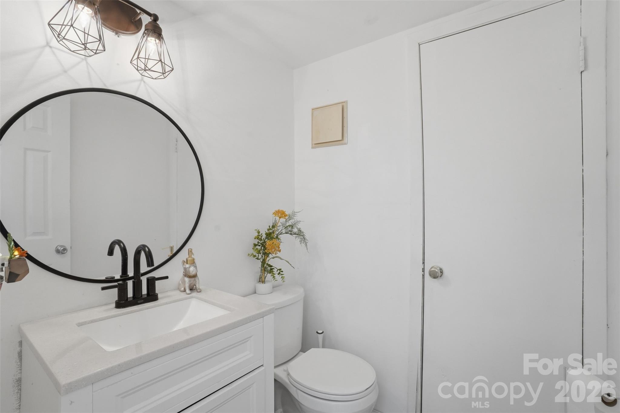 8338 Cricket Lake Drive — Charlotte