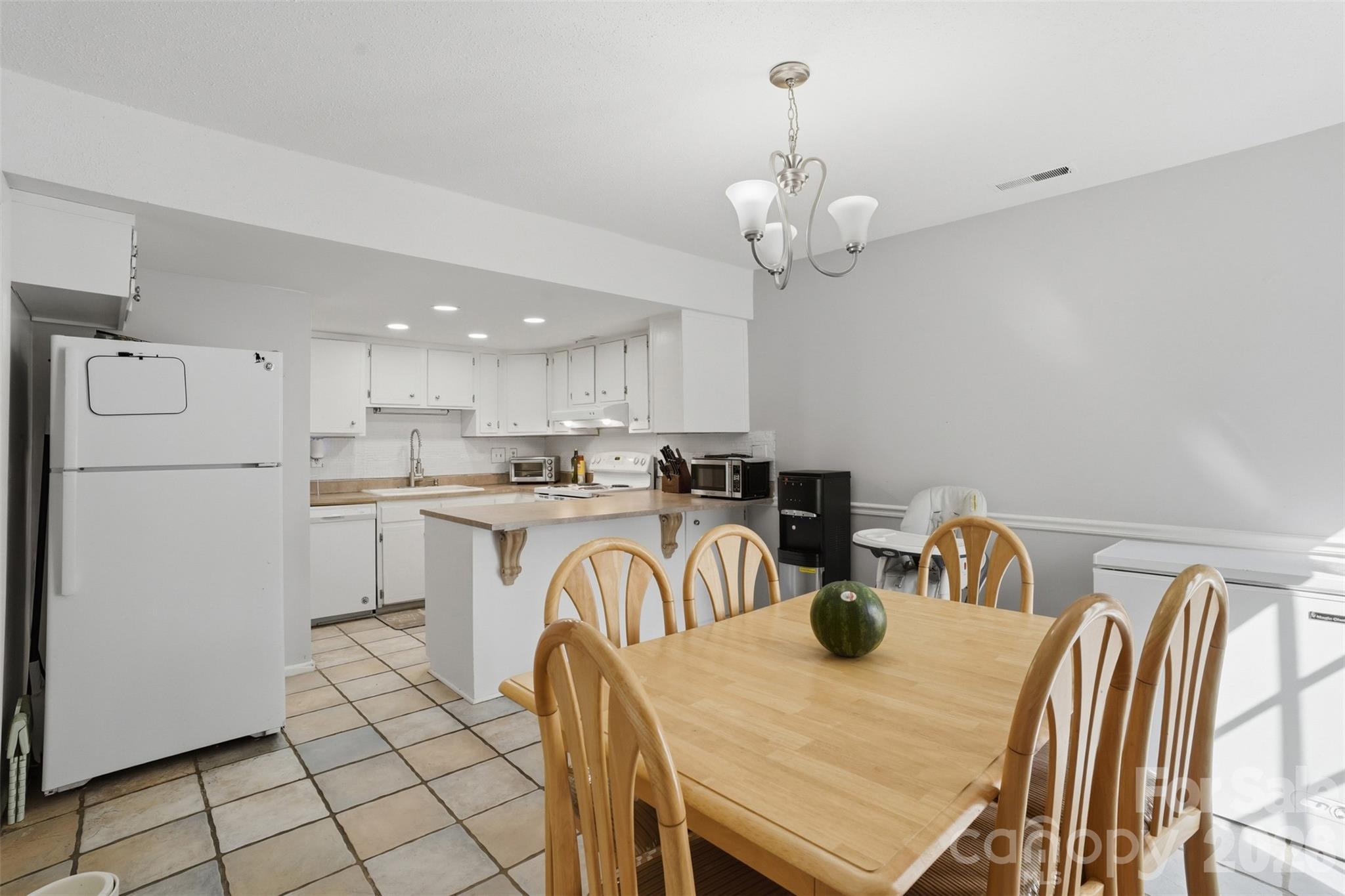 8338 Cricket Lake Drive — Charlotte