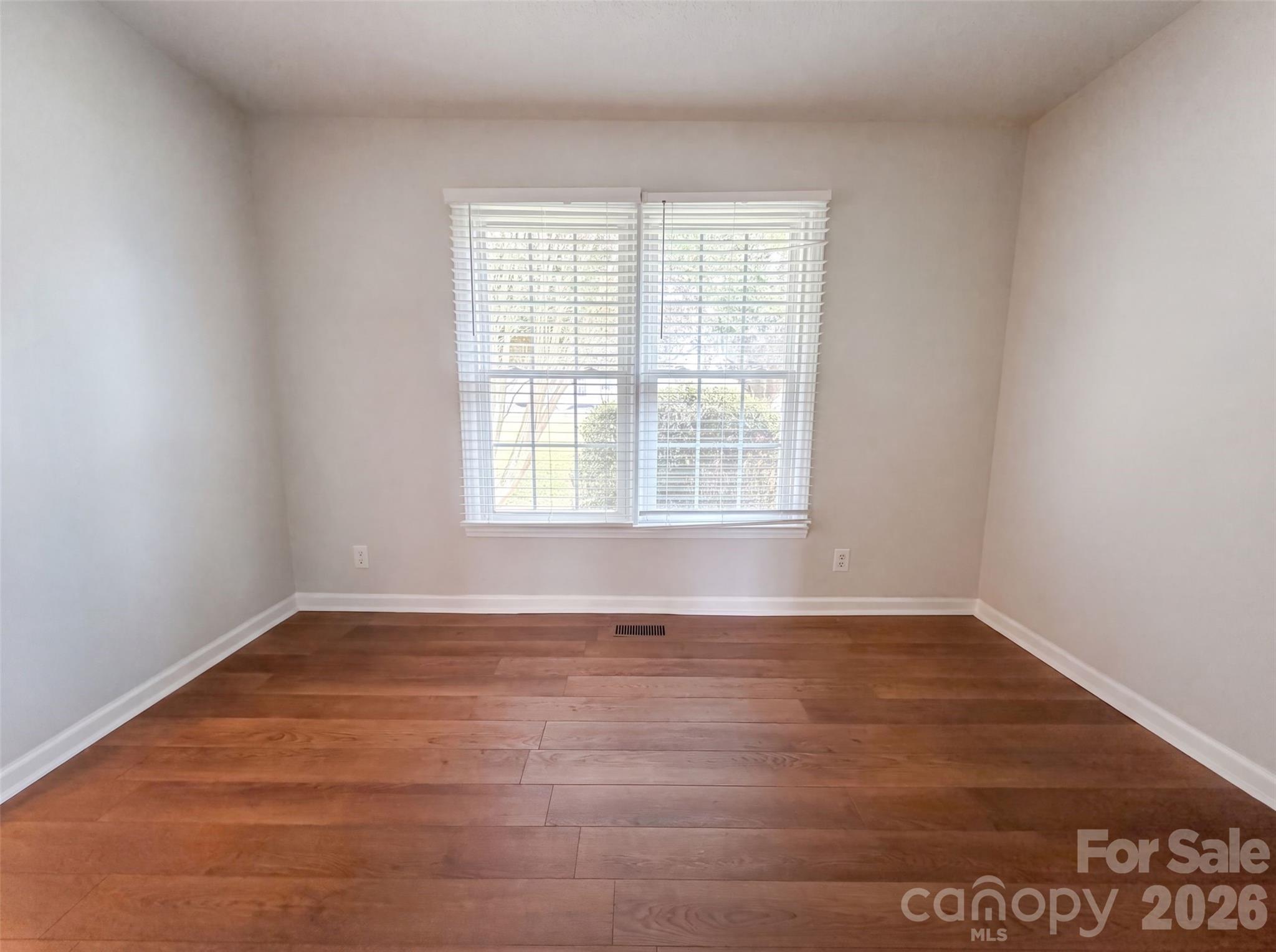 507 Texas Trail — Dallas
