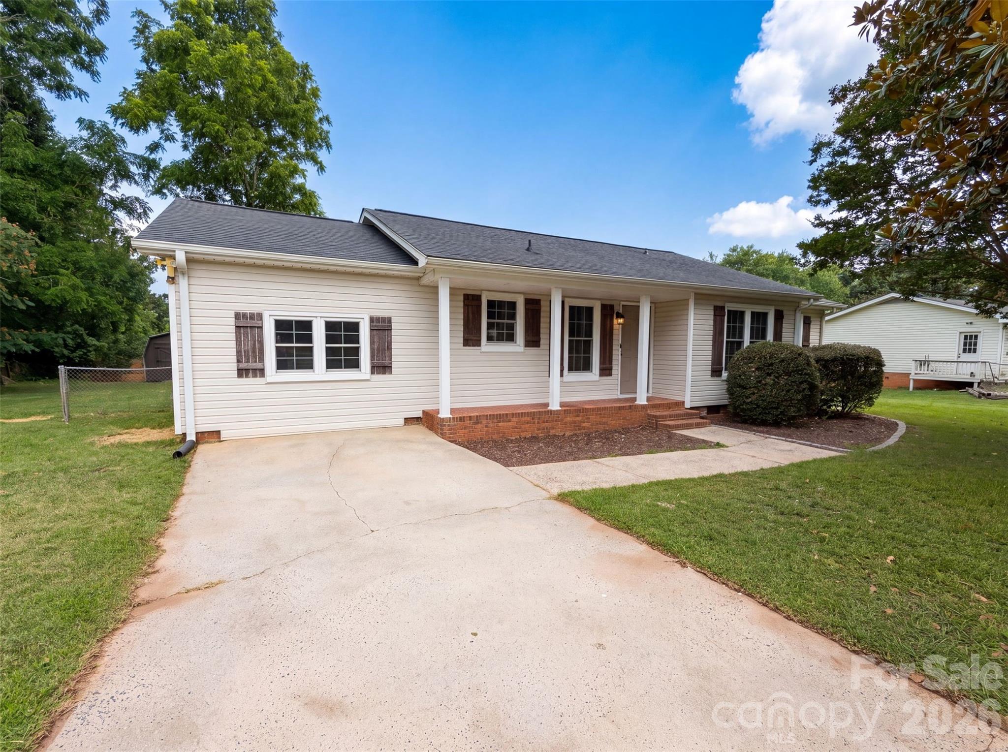 507 Texas Trail — Dallas