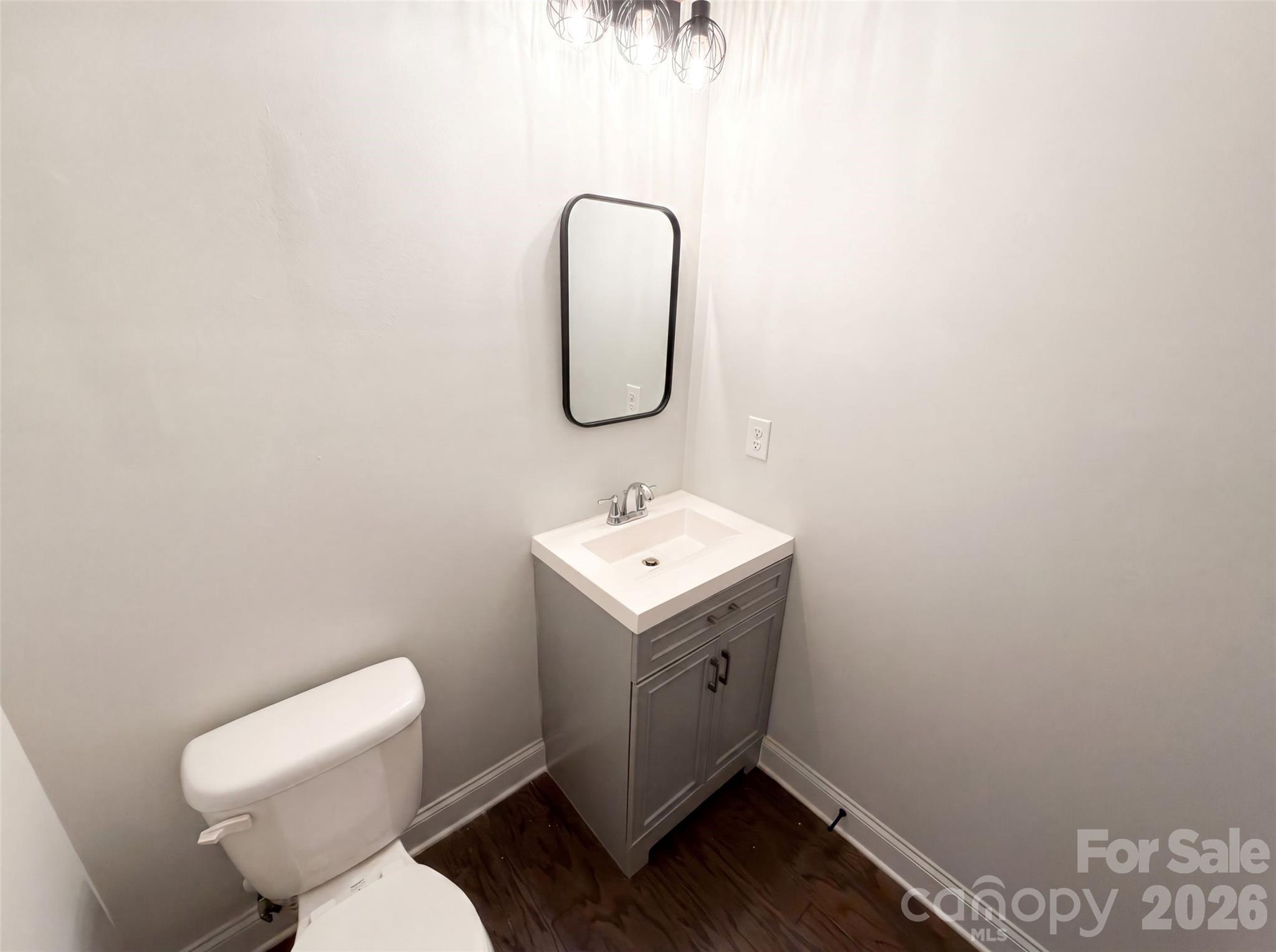 7020 Chrysanthemum Road — Lancaster