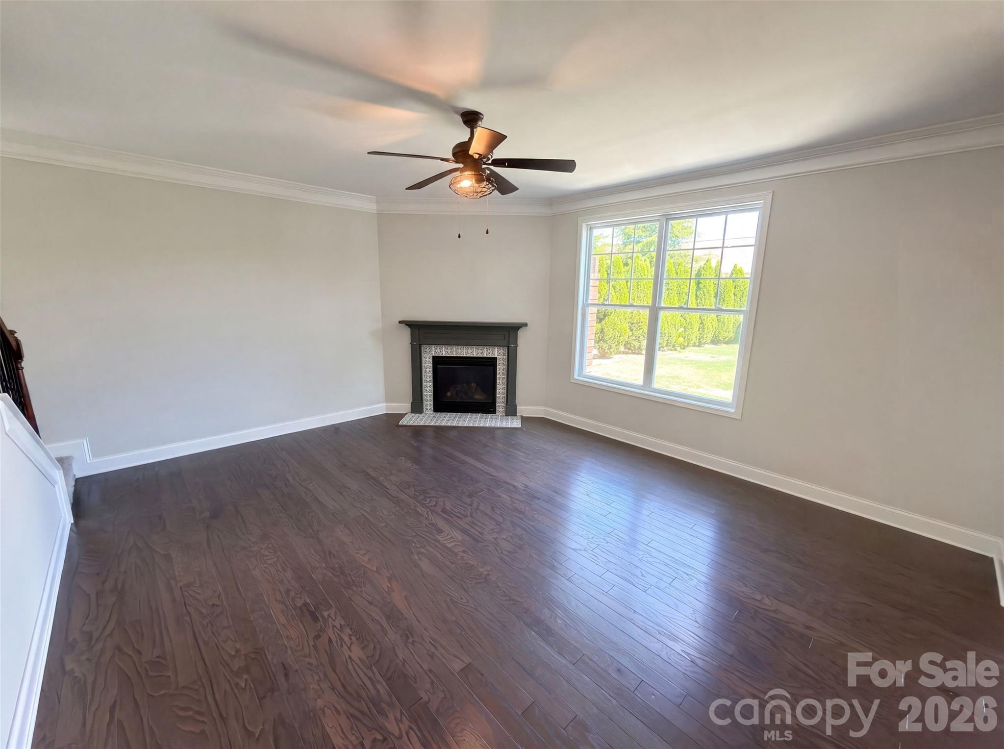 7020 Chrysanthemum Road — Lancaster