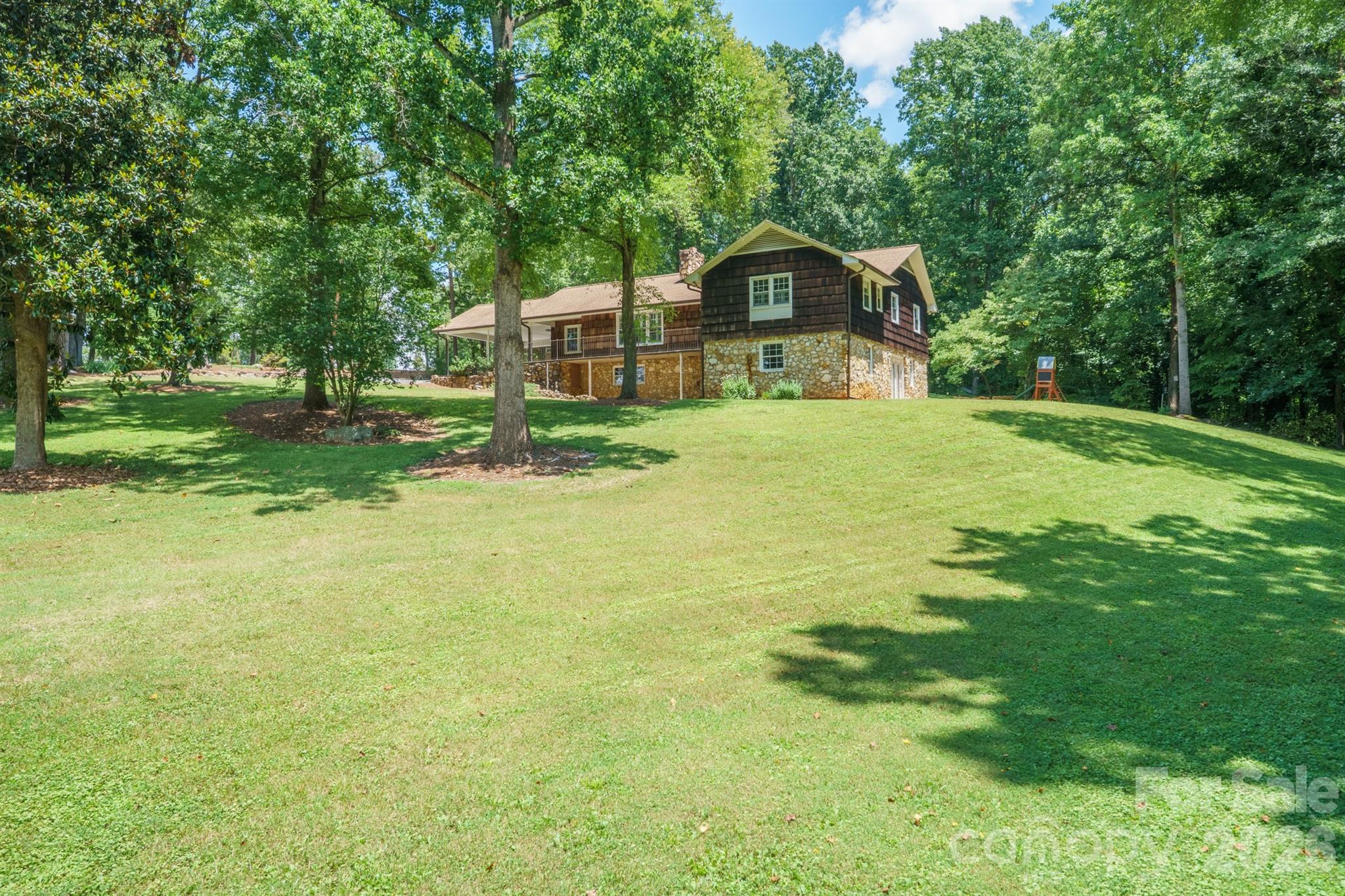 229 Rocky Lane — Lincolnton