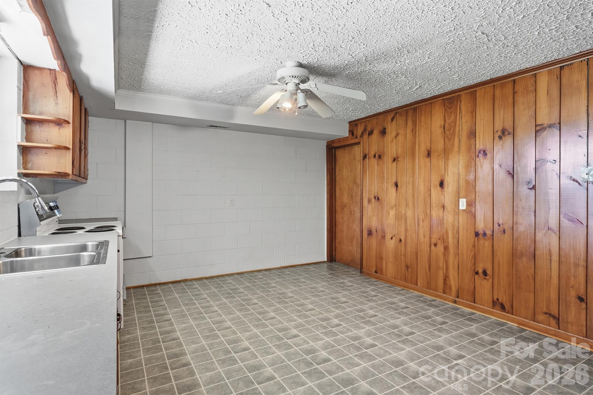 229 Rocky Lane — Lincolnton