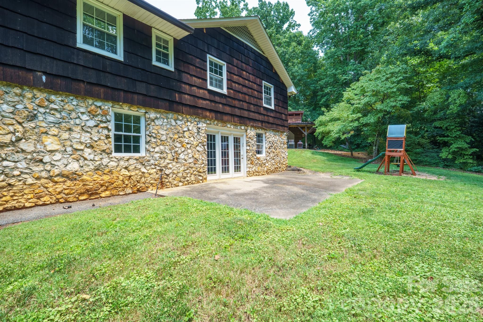 229 Rocky Lane — Lincolnton
