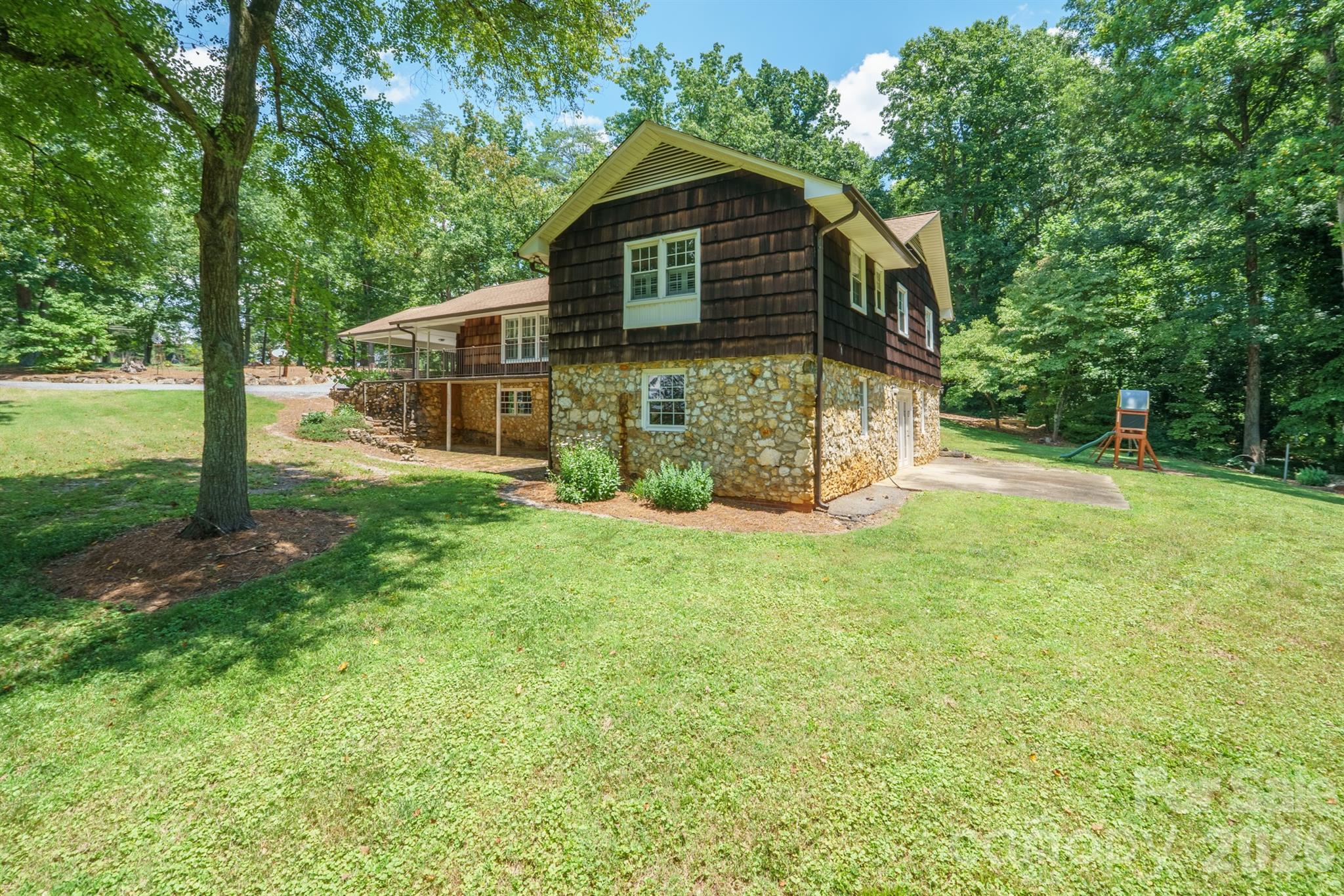 229 Rocky Lane — Lincolnton