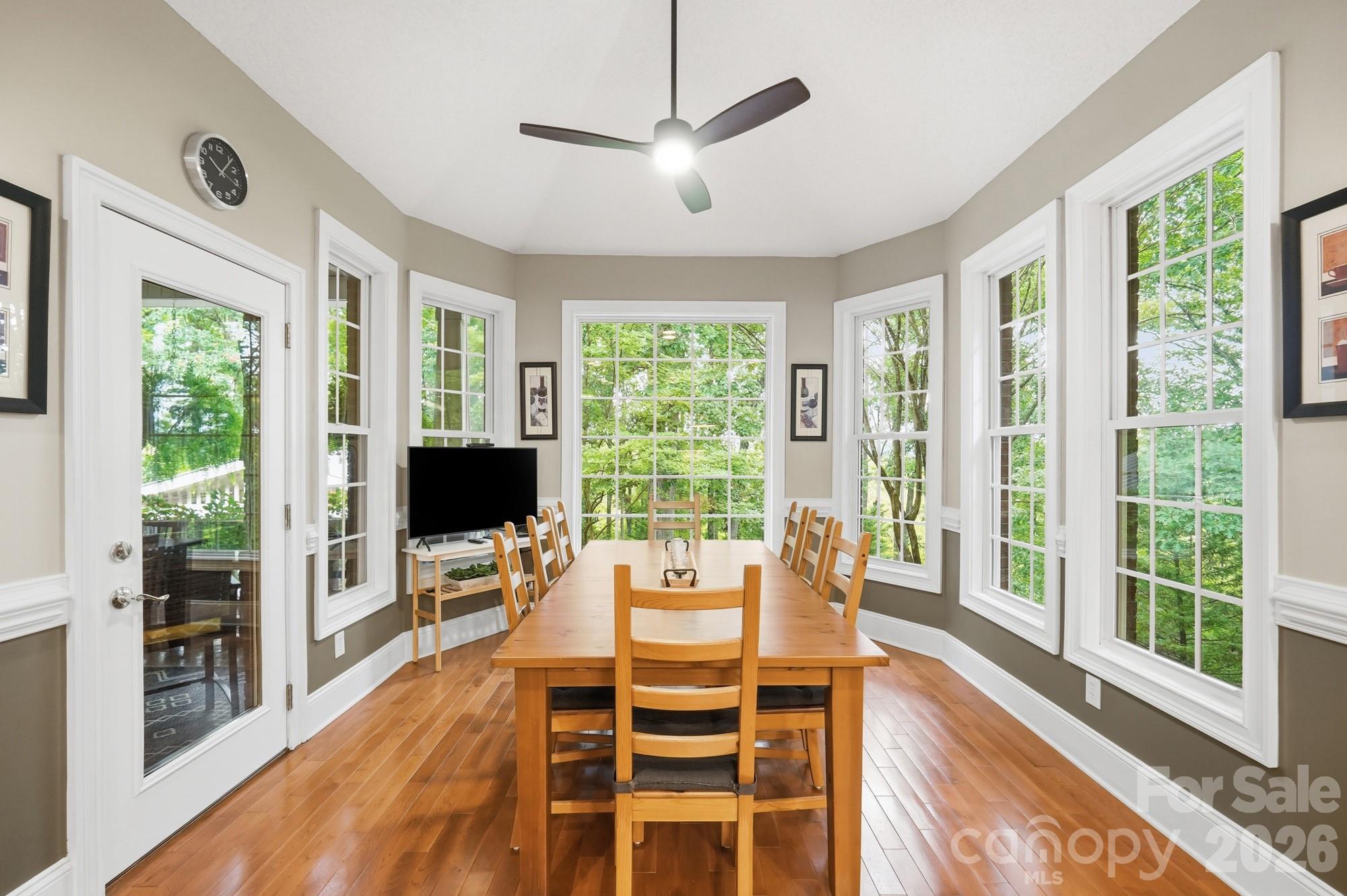 1220 Grun Augen Drive — Richburg