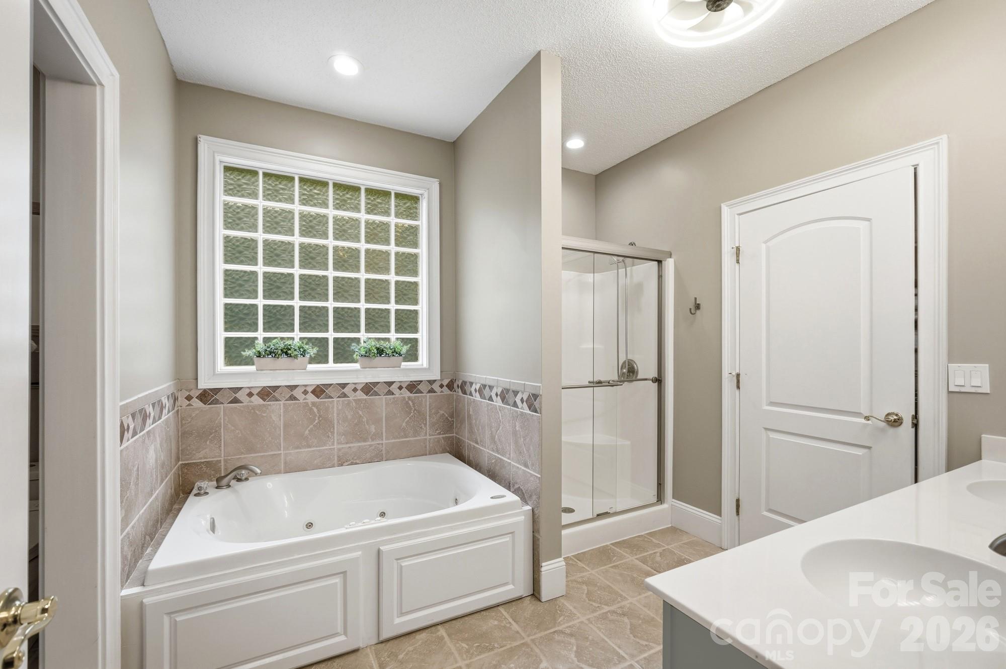 1220 Grun Augen Drive — Richburg