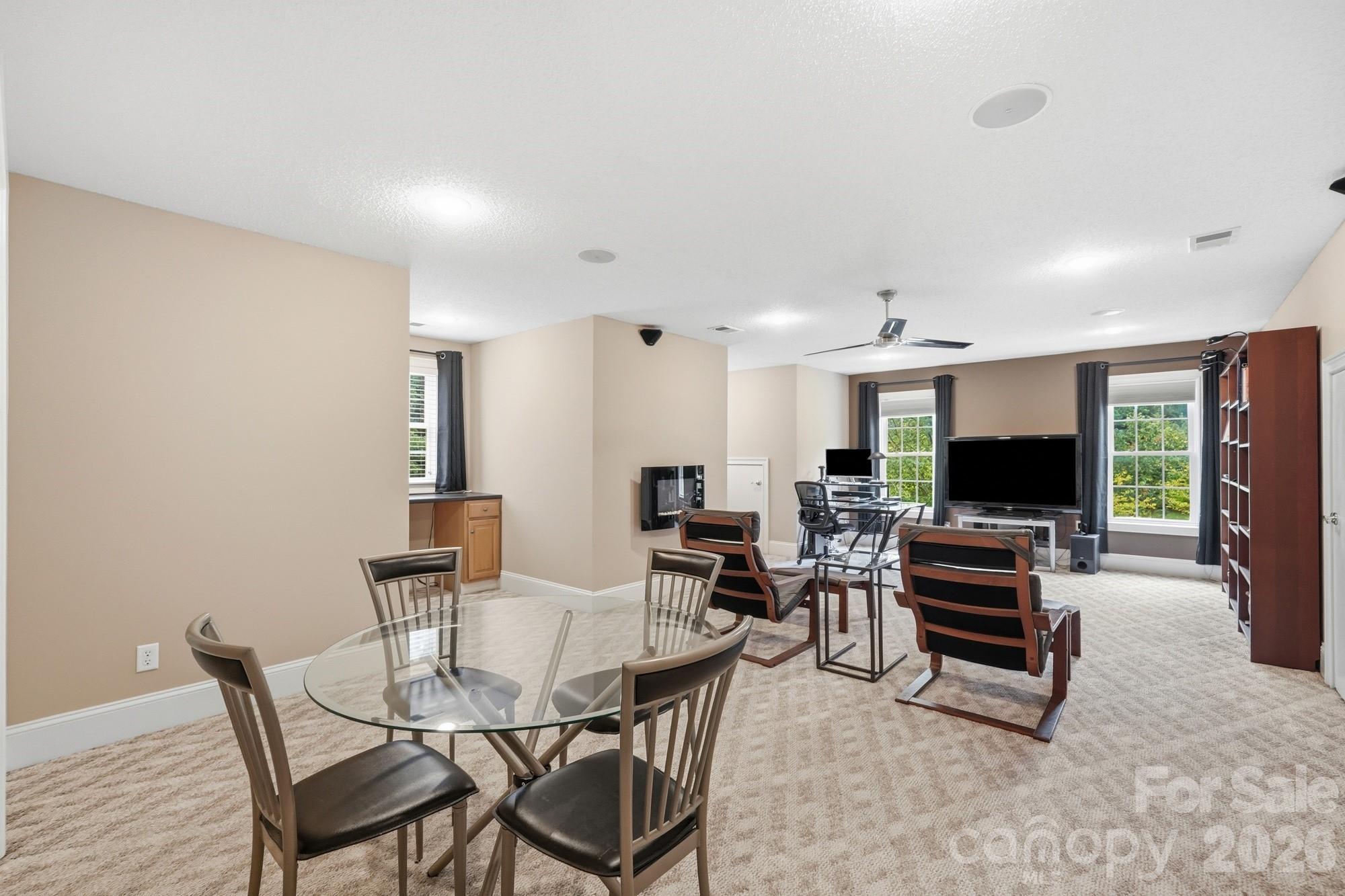 1220 Grun Augen Drive — Richburg