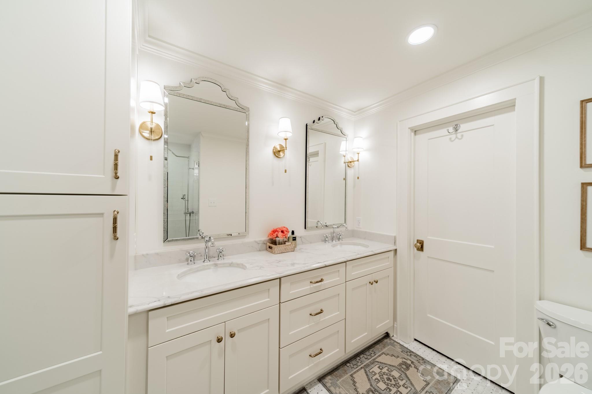 4865 Oglethorpe Place — Charlotte