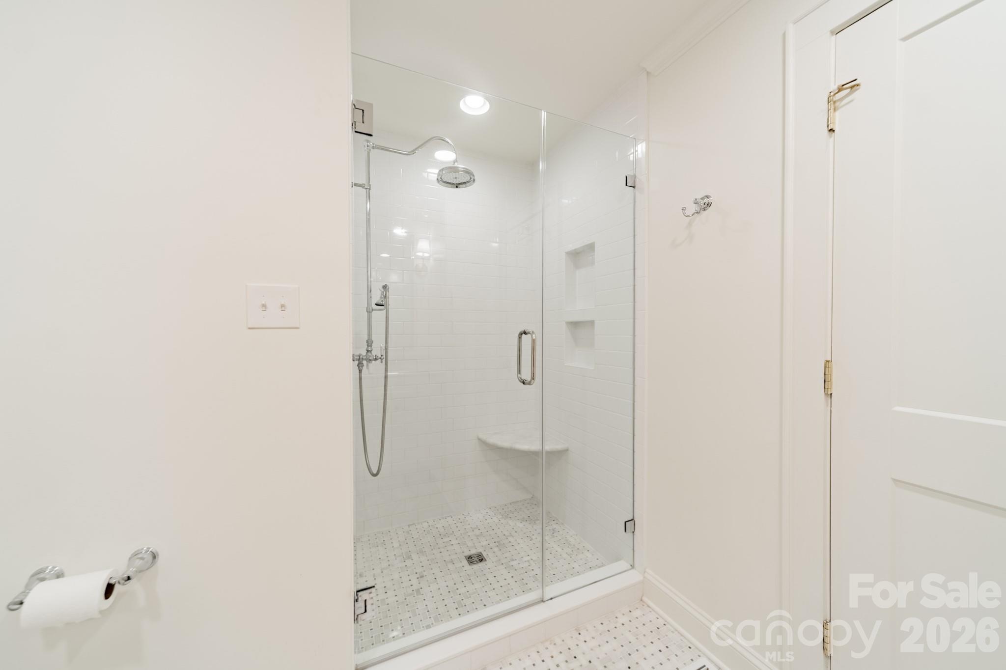4865 Oglethorpe Place — Charlotte