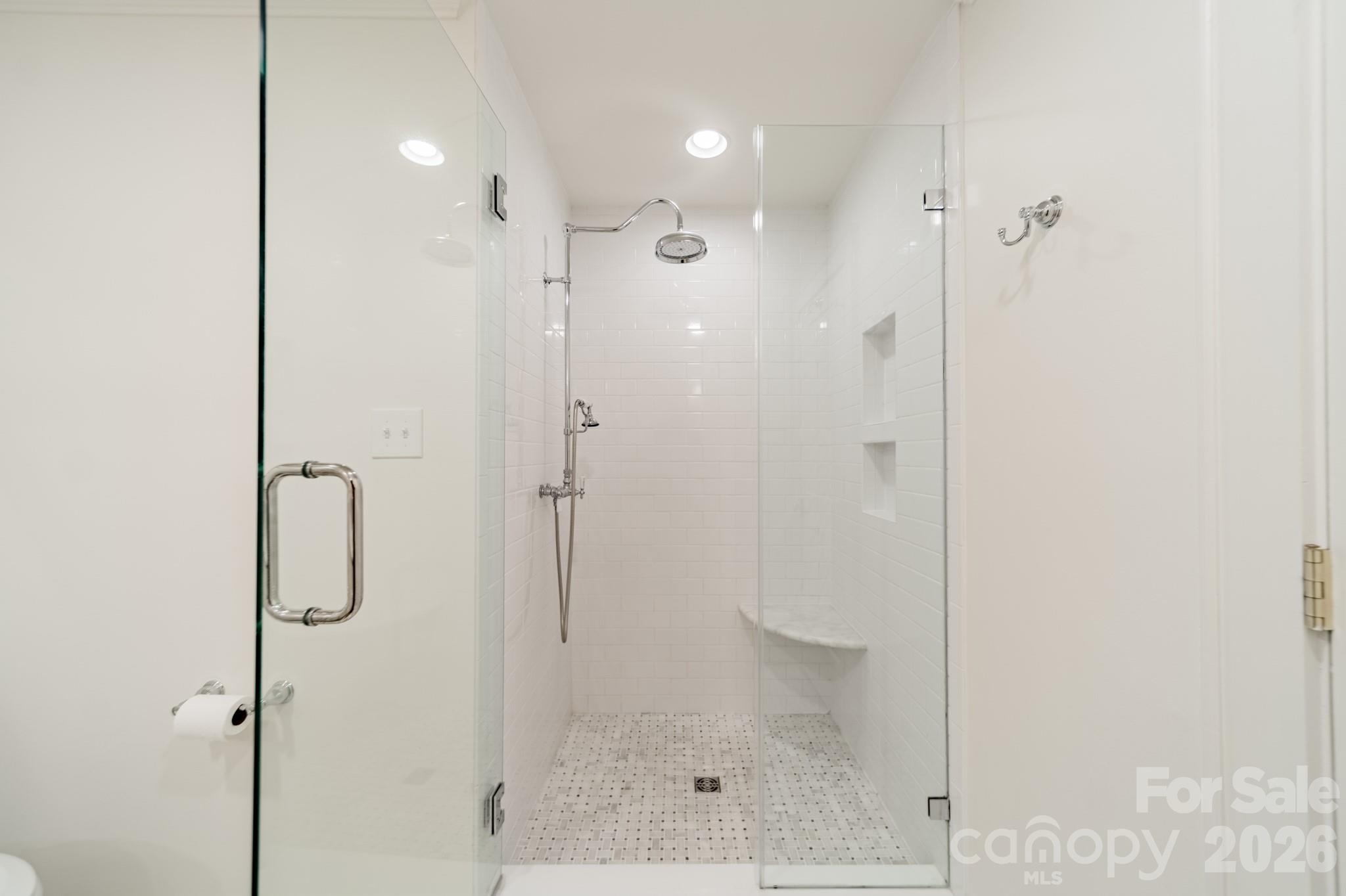 4865 Oglethorpe Place — Charlotte