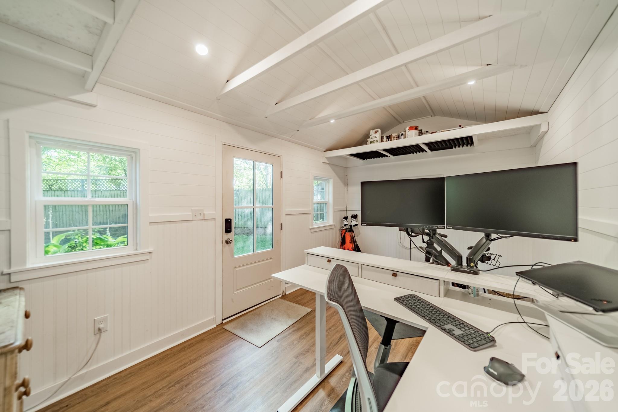 4865 Oglethorpe Place — Charlotte