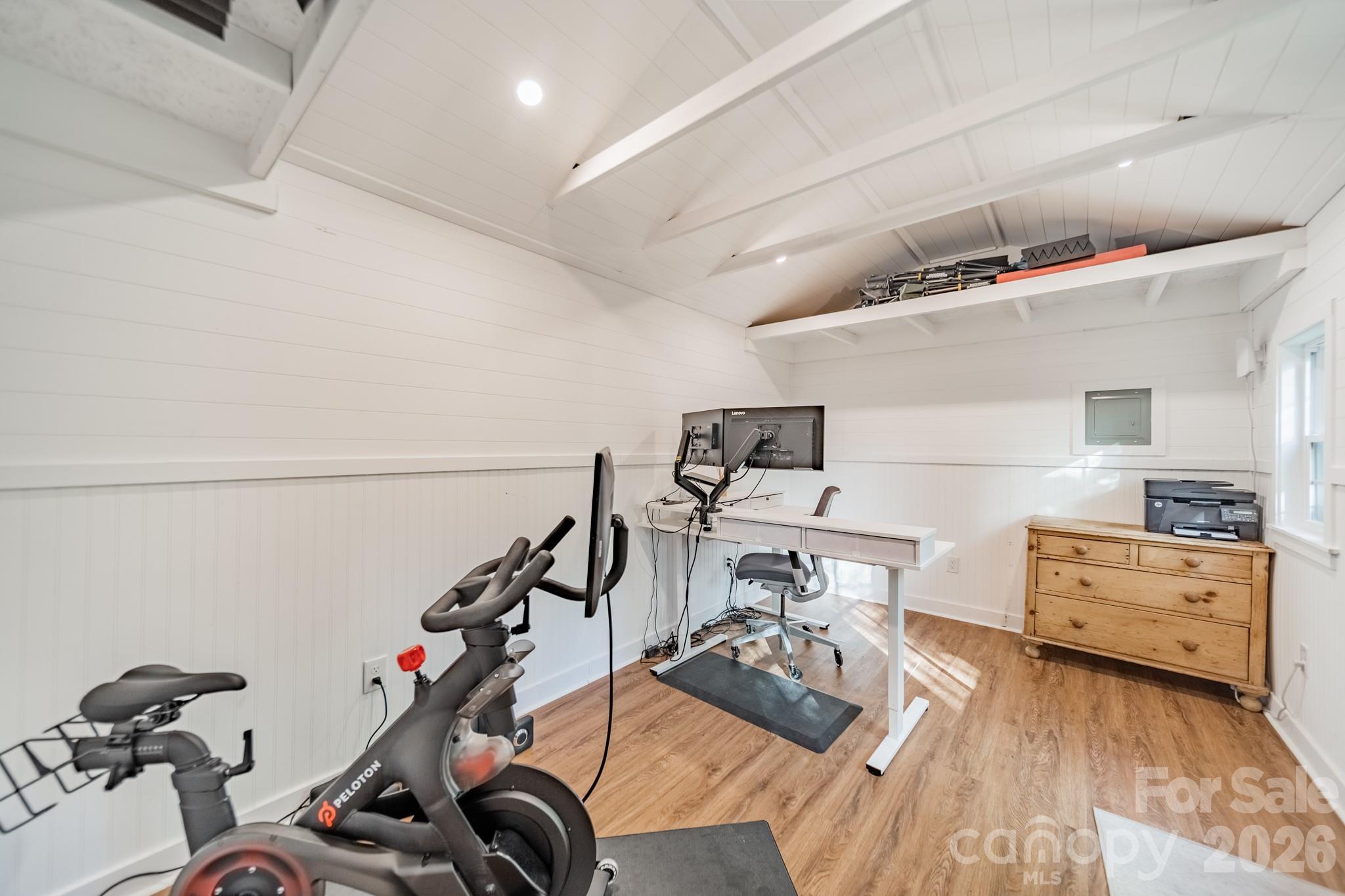 4865 Oglethorpe Place — Charlotte