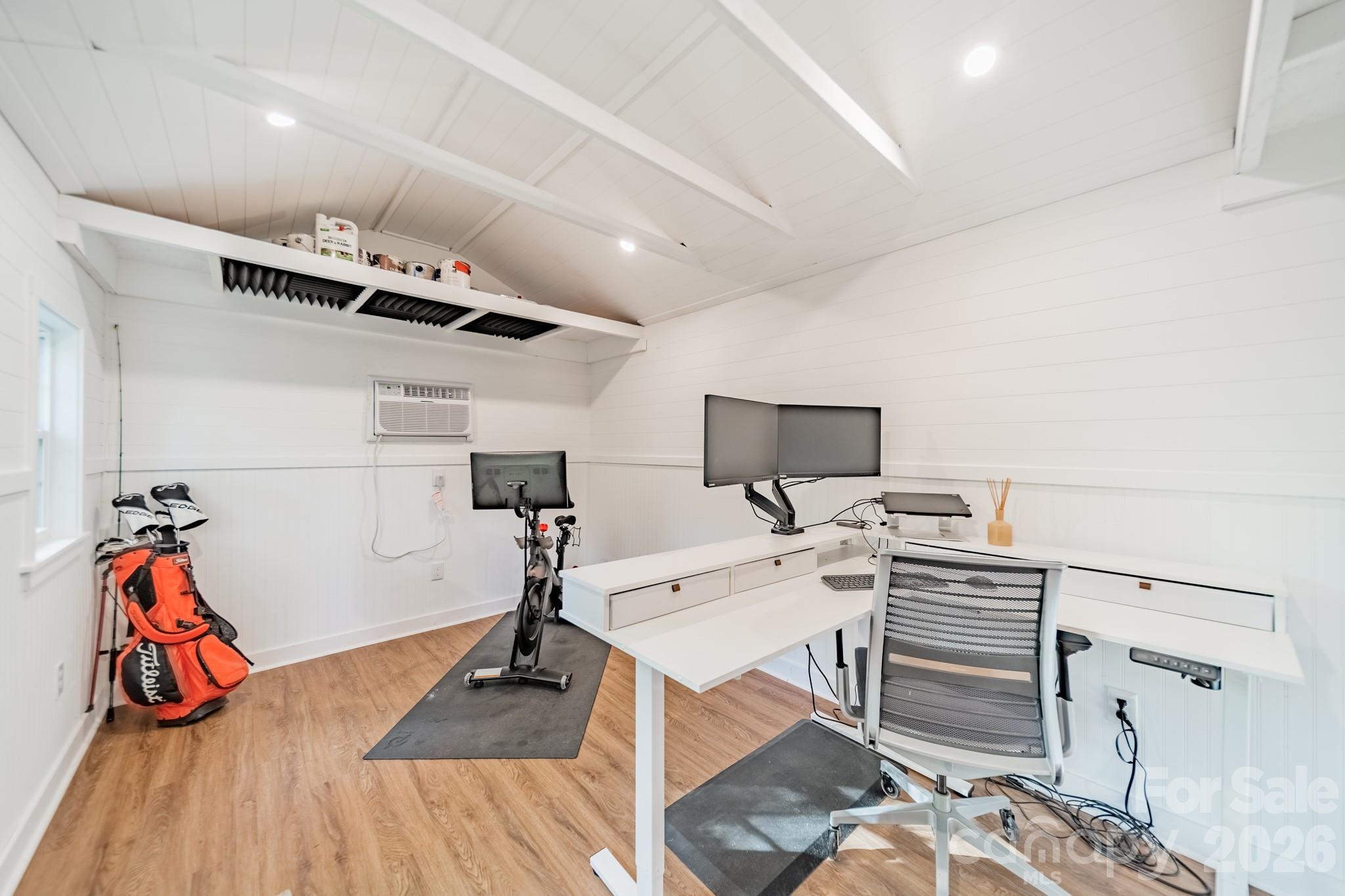 4865 Oglethorpe Place — Charlotte