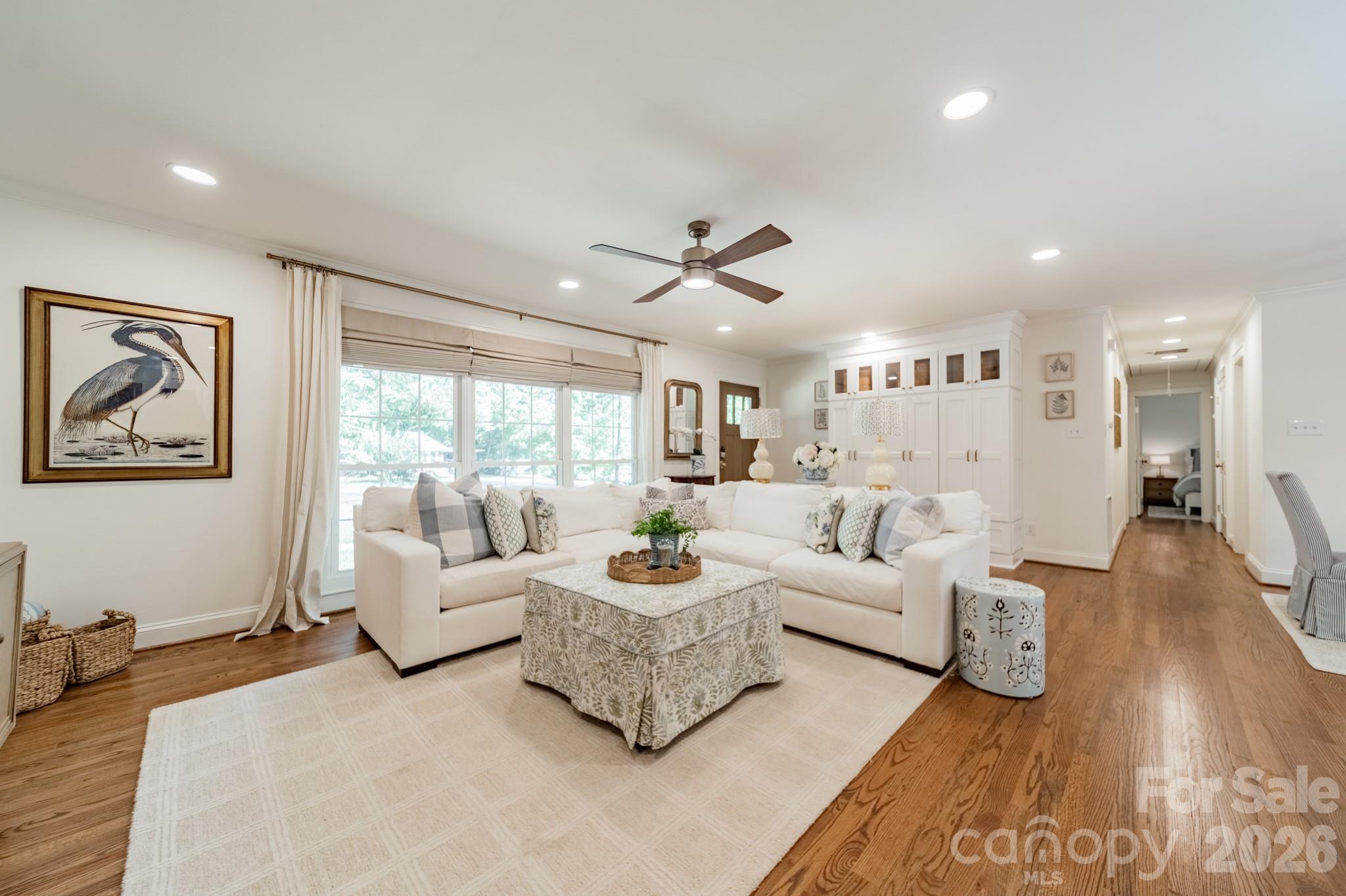 4865 Oglethorpe Place — Charlotte
