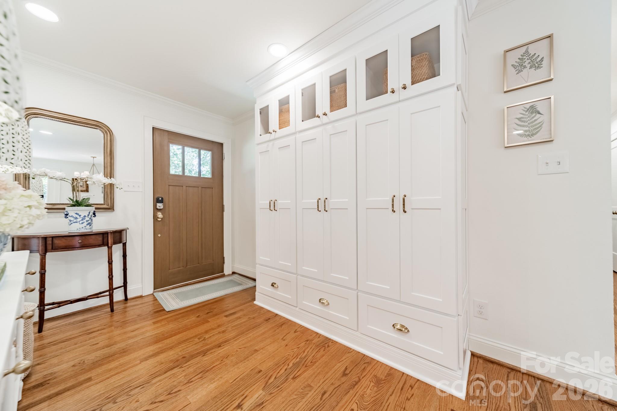 4865 Oglethorpe Place — Charlotte