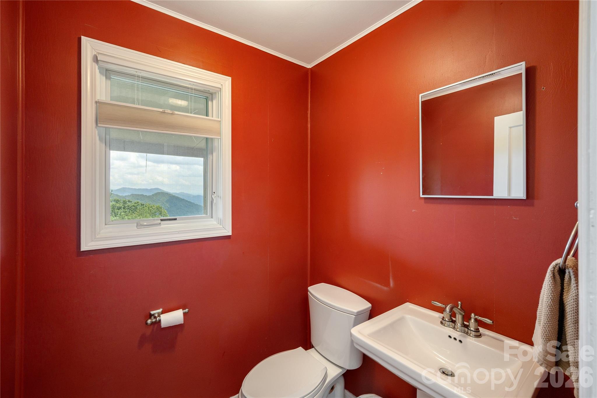 811 Town Mountain Road — Asheville