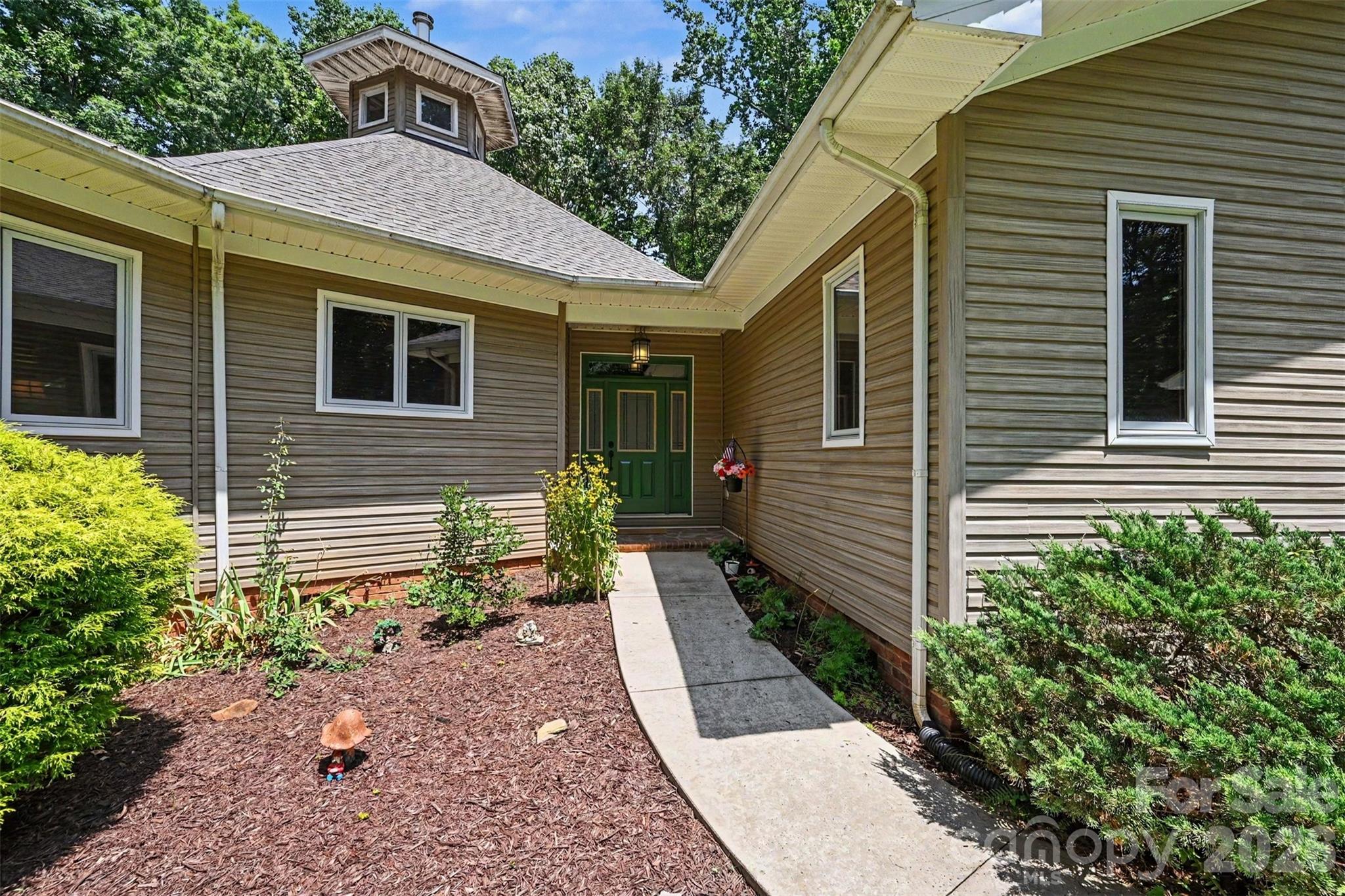 1837 White Ibis Court — Clover