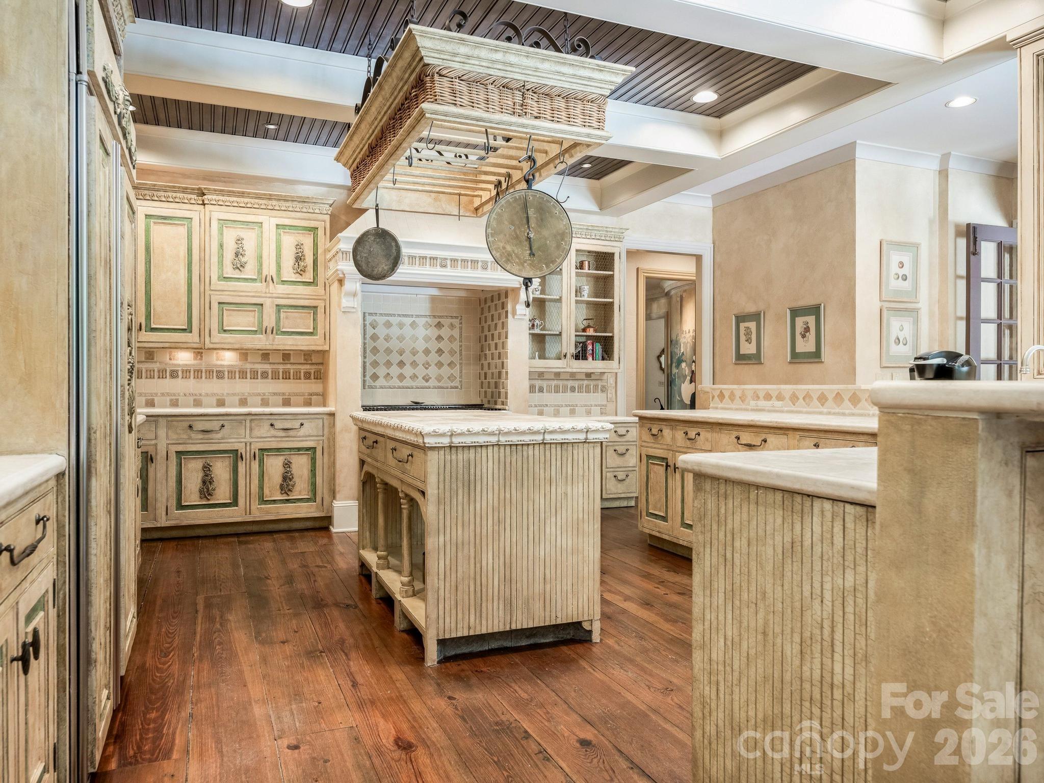 4523 Fox Brook Lane — Charlotte