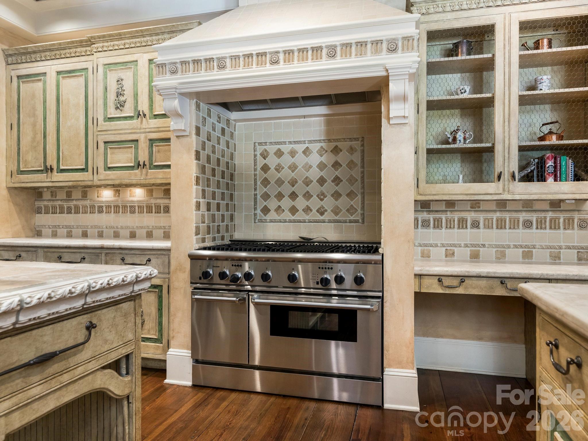 4523 Fox Brook Lane — Charlotte