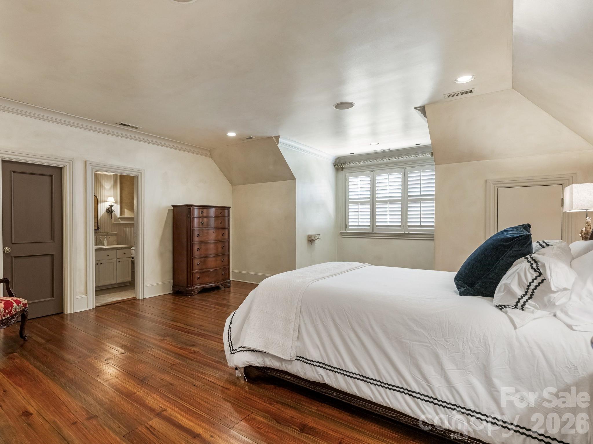 4523 Fox Brook Lane — Charlotte