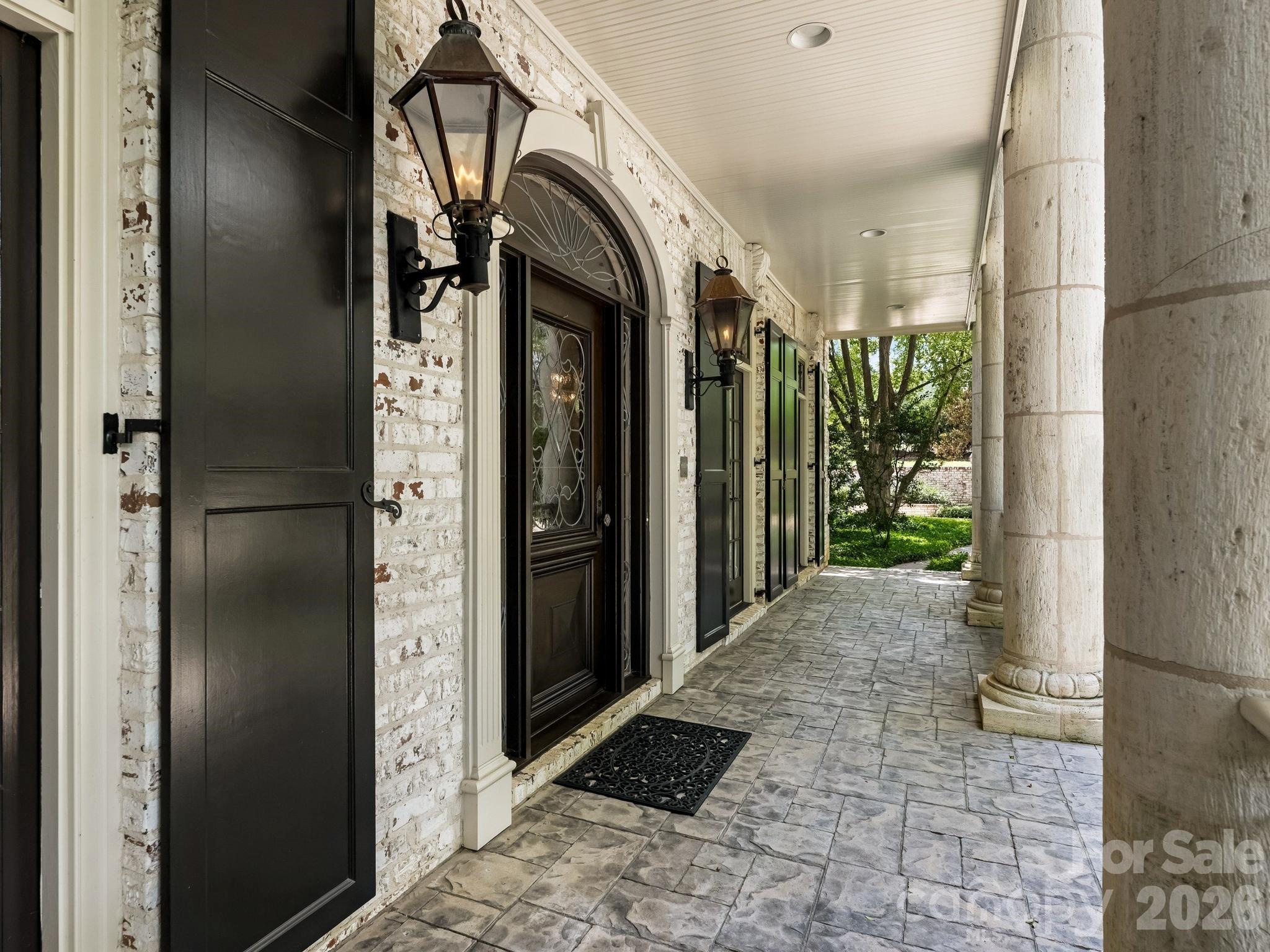 4523 Fox Brook Lane — Charlotte