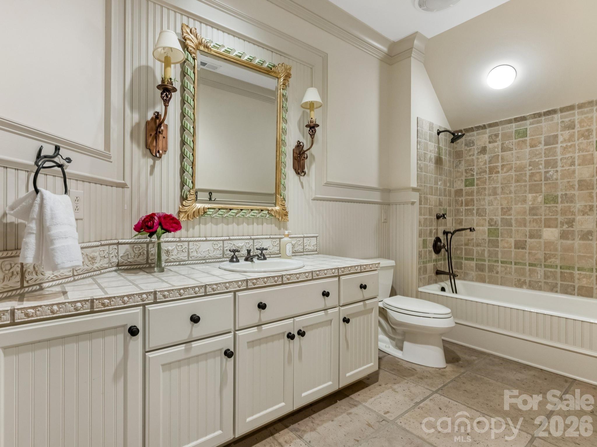 4523 Fox Brook Lane — Charlotte