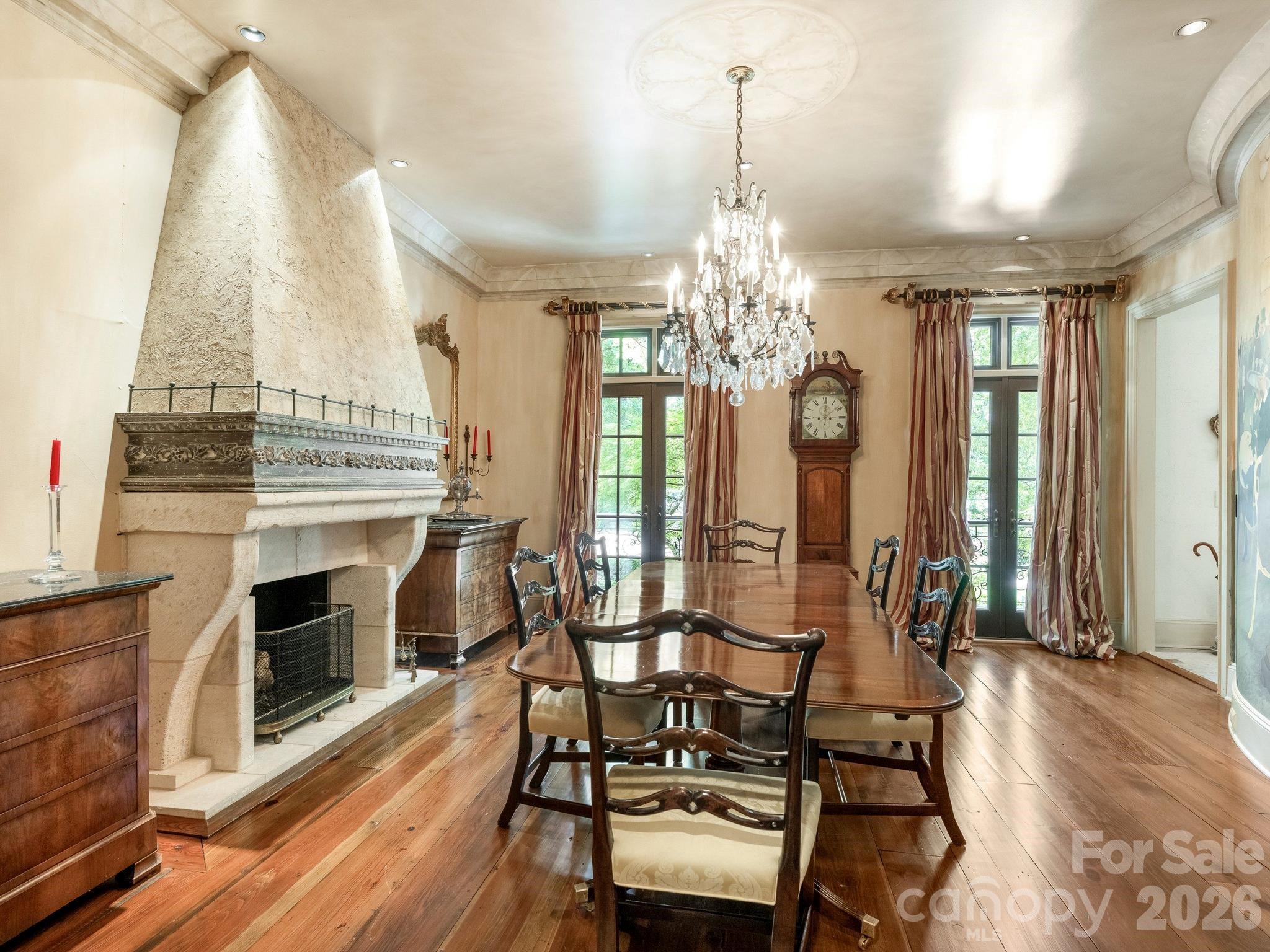 4523 Fox Brook Lane — Charlotte